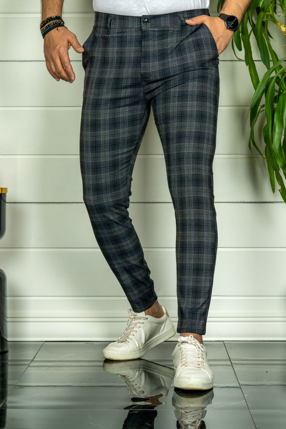 Mens slim 2024 fit plaid trousers