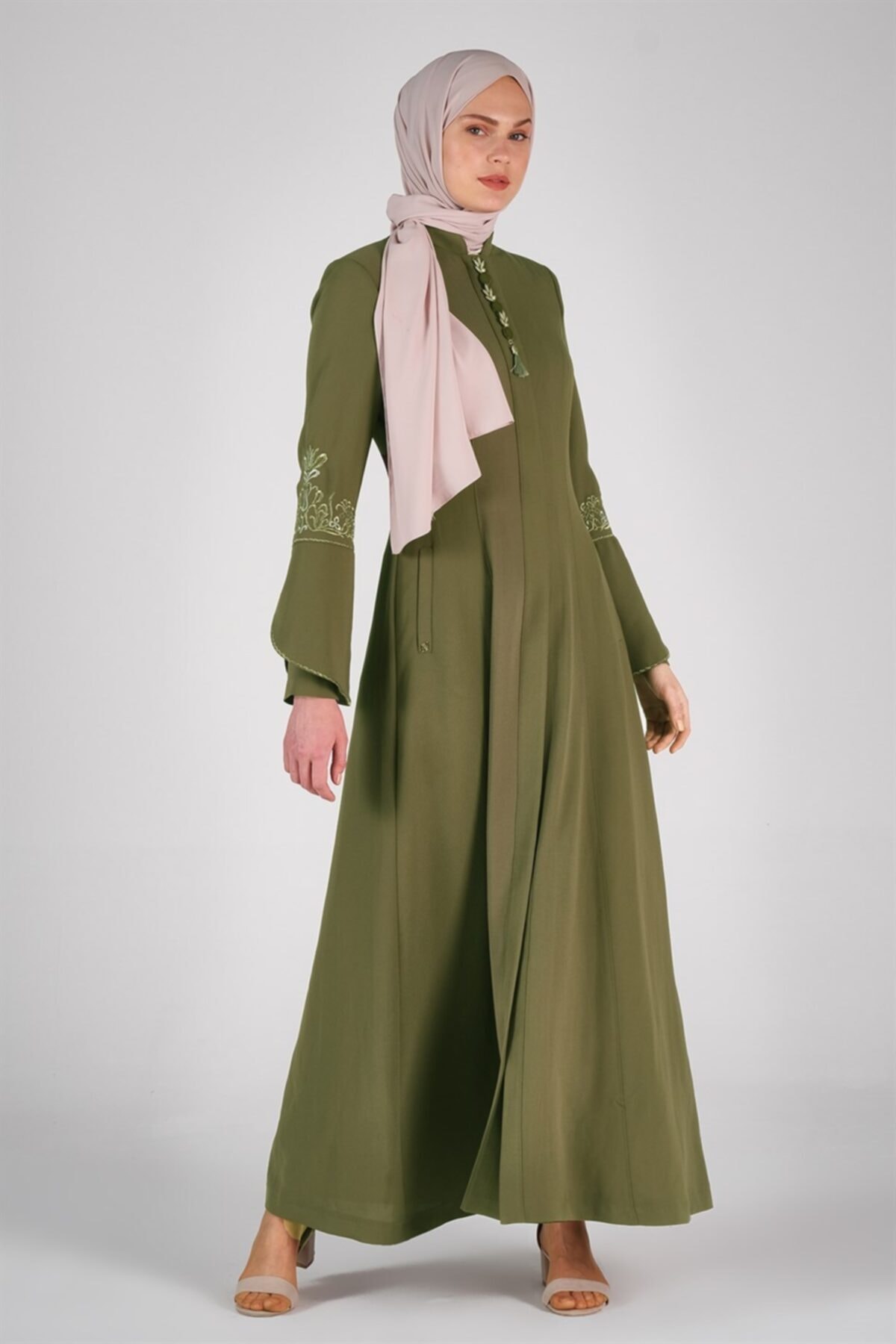 Armine Pardesü 19yra823 Haki