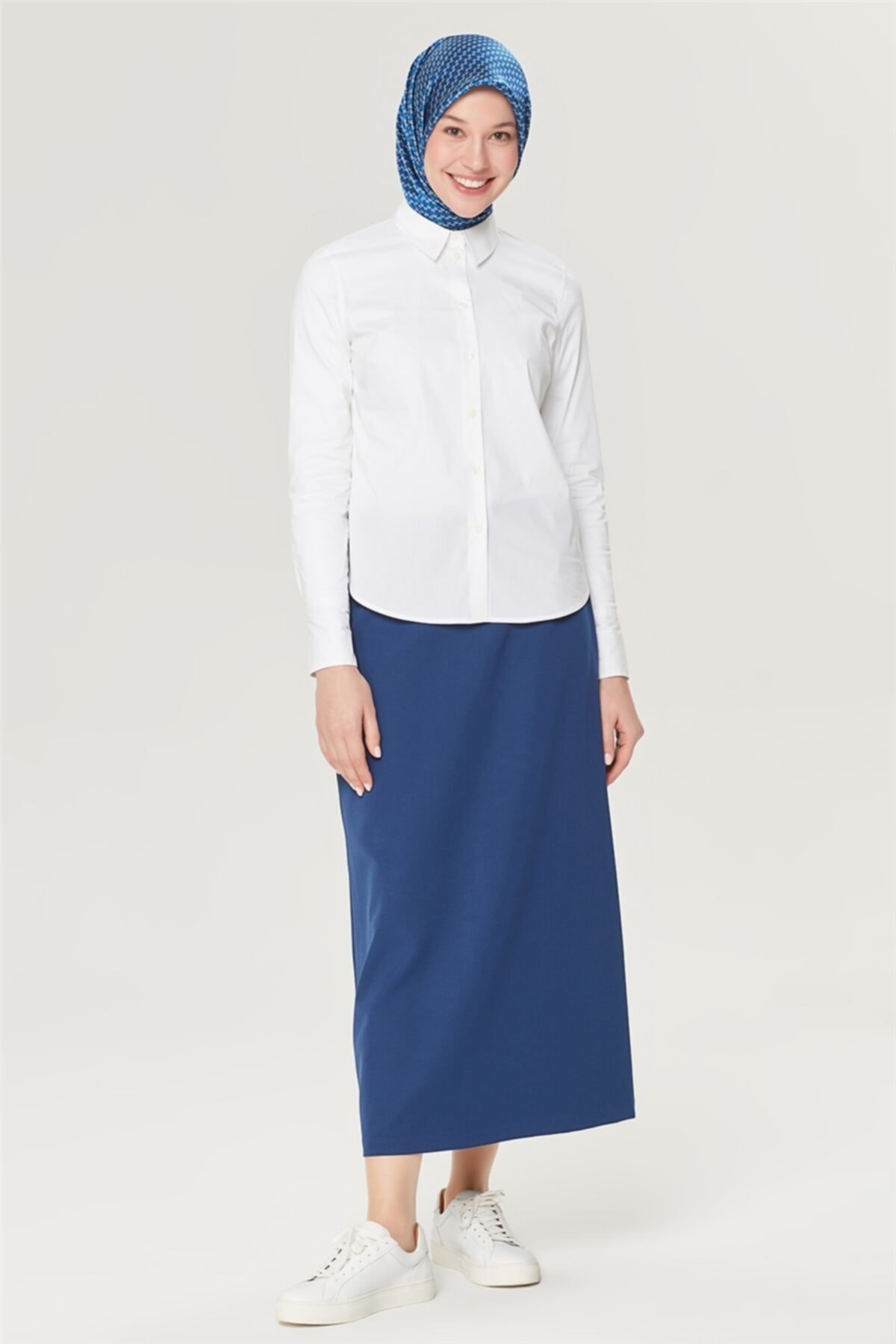 Armine Kadın Lacivert Örme Kalem Etek