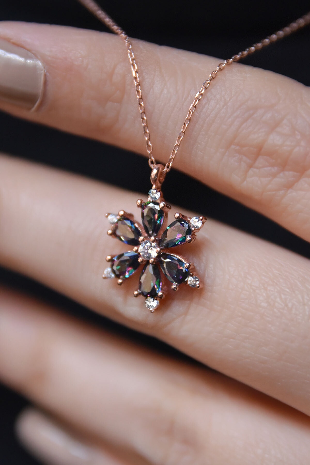 Papatya Silver 925 Ayar Gümüş Rose Mistik Topaz Taşlı Kamelya Çiçeği Kadın Kolye