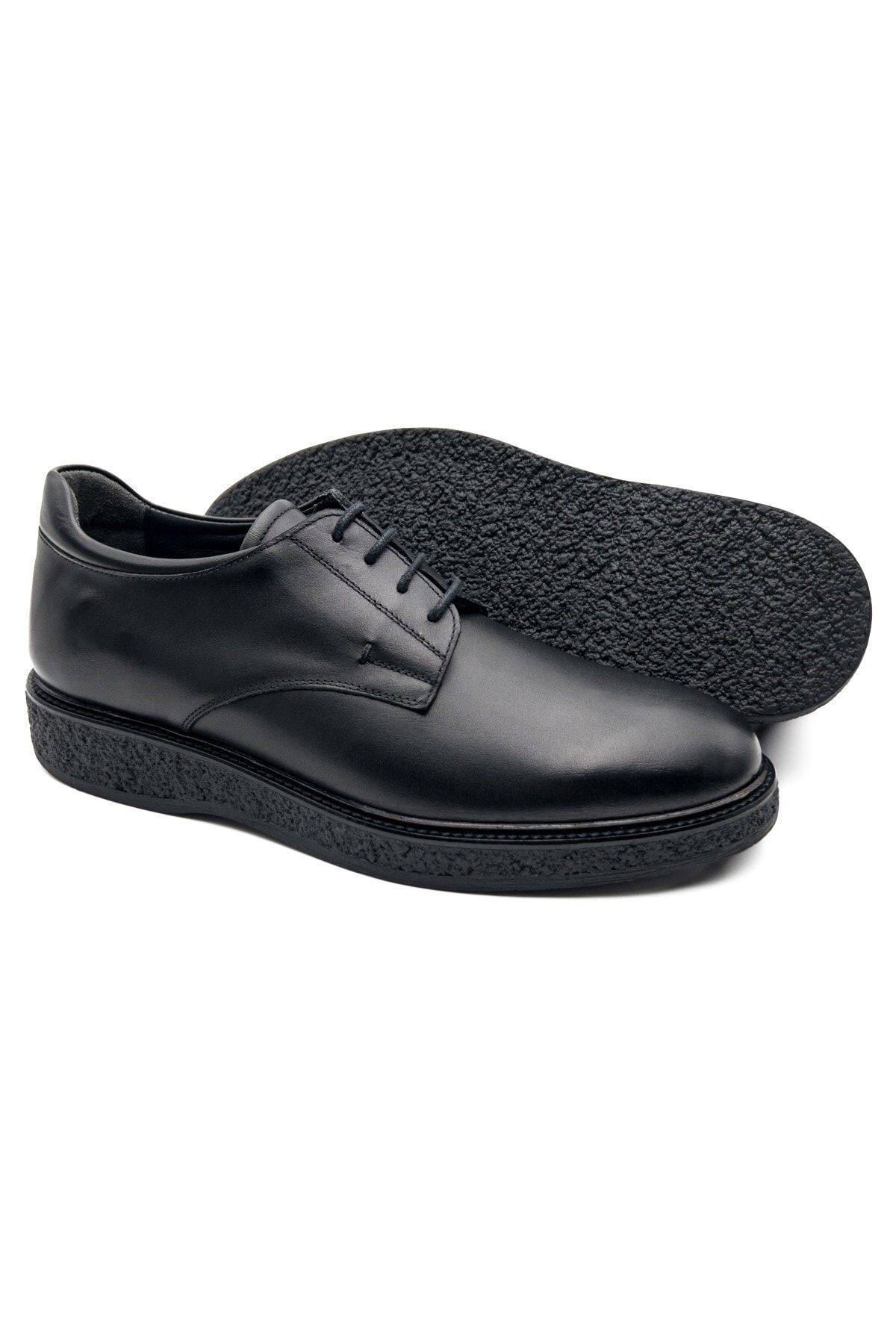Mens shoes shop with heels inside