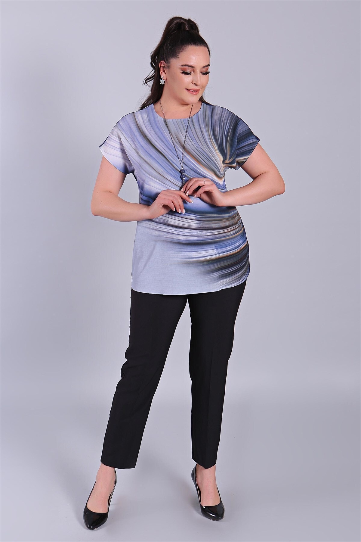 SERTUĞ Indigo Dalga Desenli Düşük Kol Büyük Beden Bluz