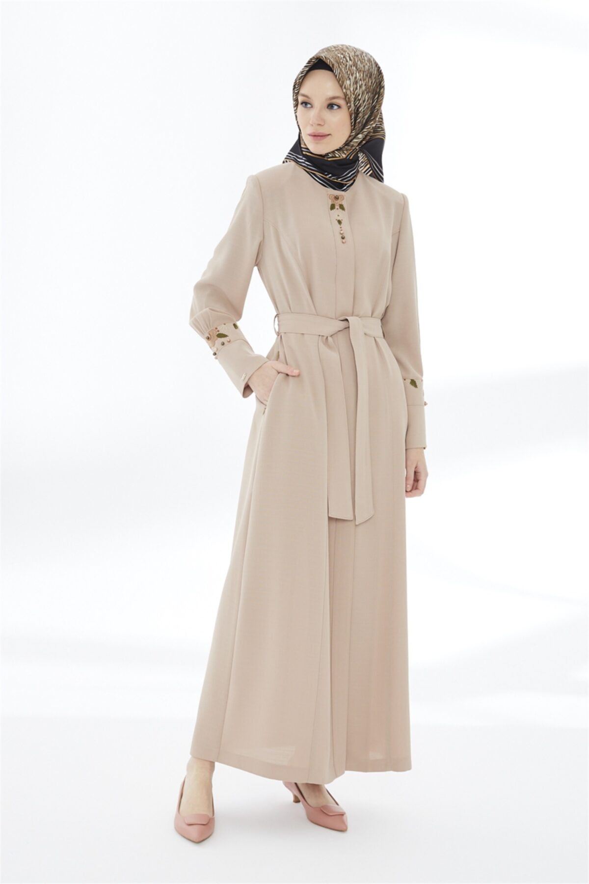 Zühre Kadın Bej Nakış Ve Kemer Detaylı Bej Pardesü 12477