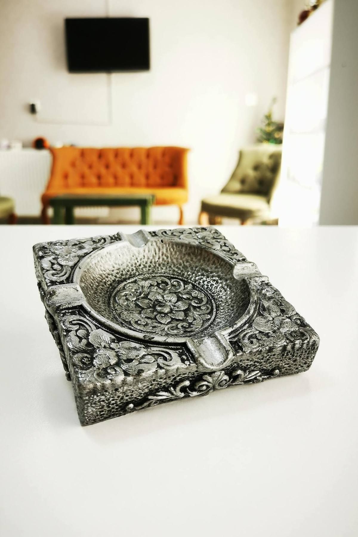 Ürün Adası Dekoratif Gümüş Eskitme Beton Kül Tablası
