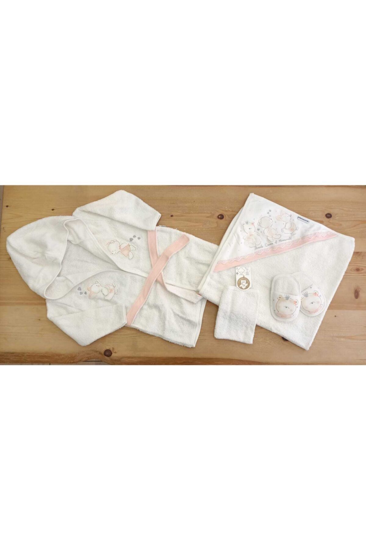 Miniworld Kız Bebek Sevimli Ayıcık Ve Ördek Detaylı Pamuk  Bornoz Set 5 Parça