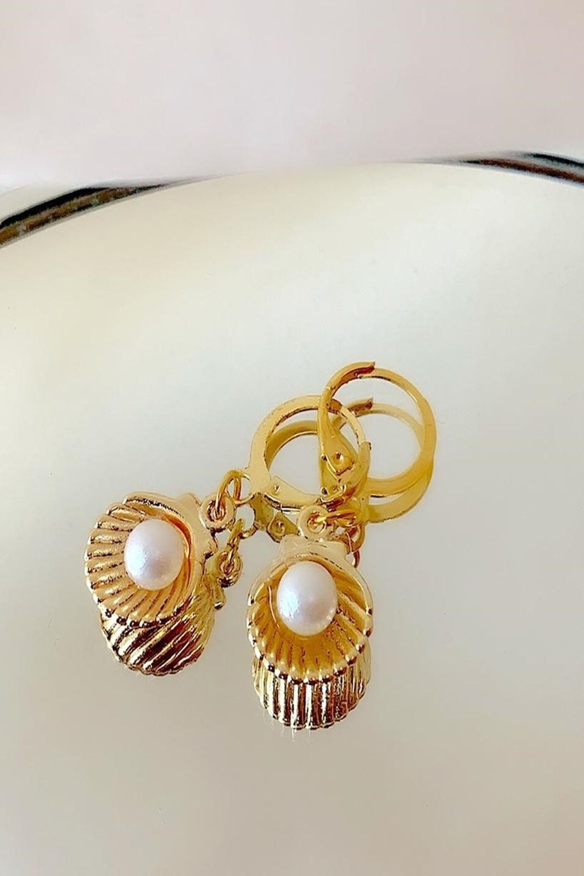 İsabella Accessories Kadın Inci Ve Istiridye Detaylı Gold Küpe