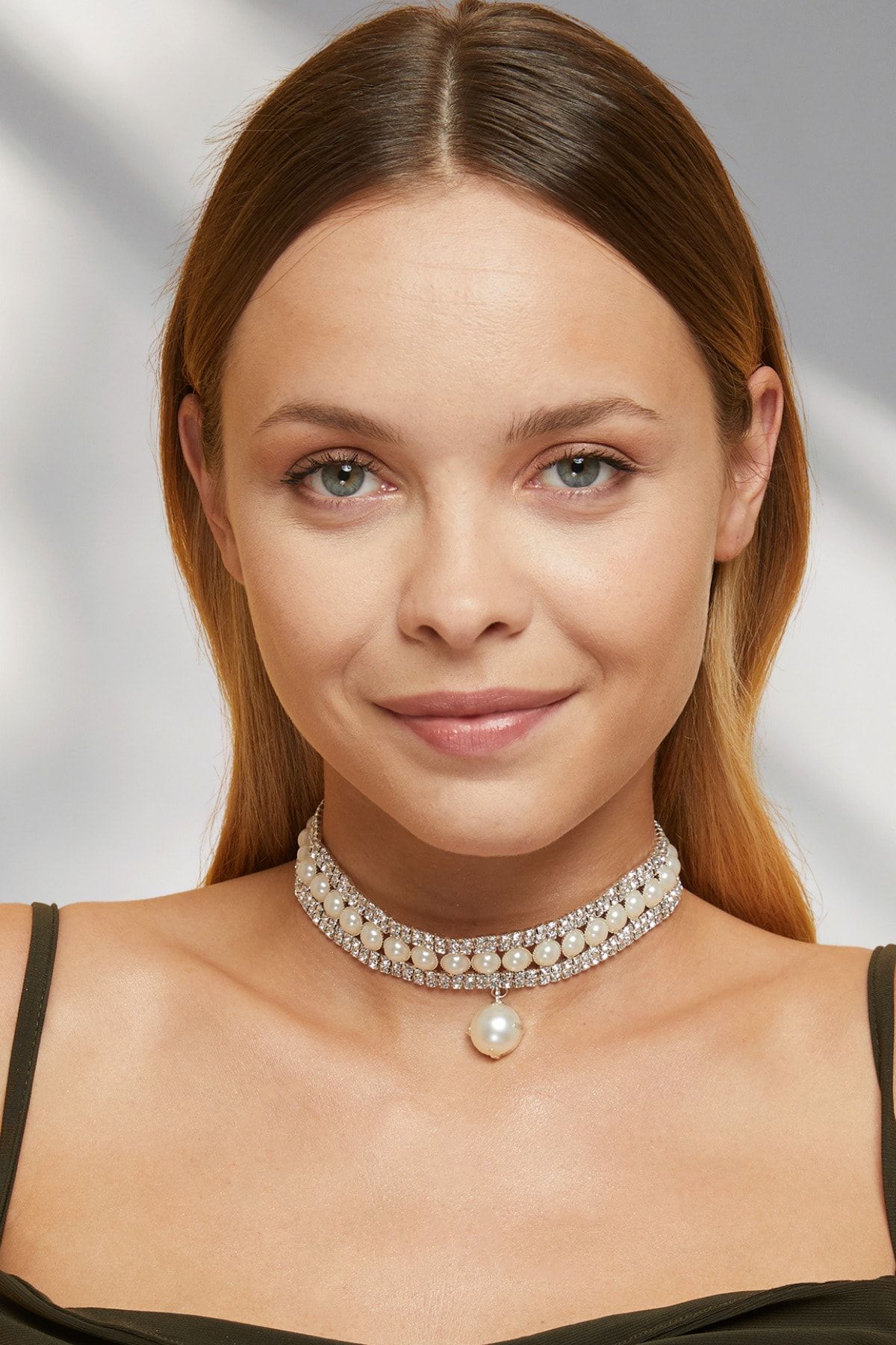 Pearl and diamond choker clearance necklace