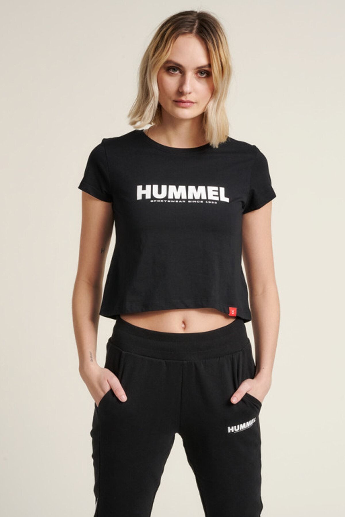 Cropped Sleeve HUMMEL Legacy - Woman Trendyol Short T-Shirt