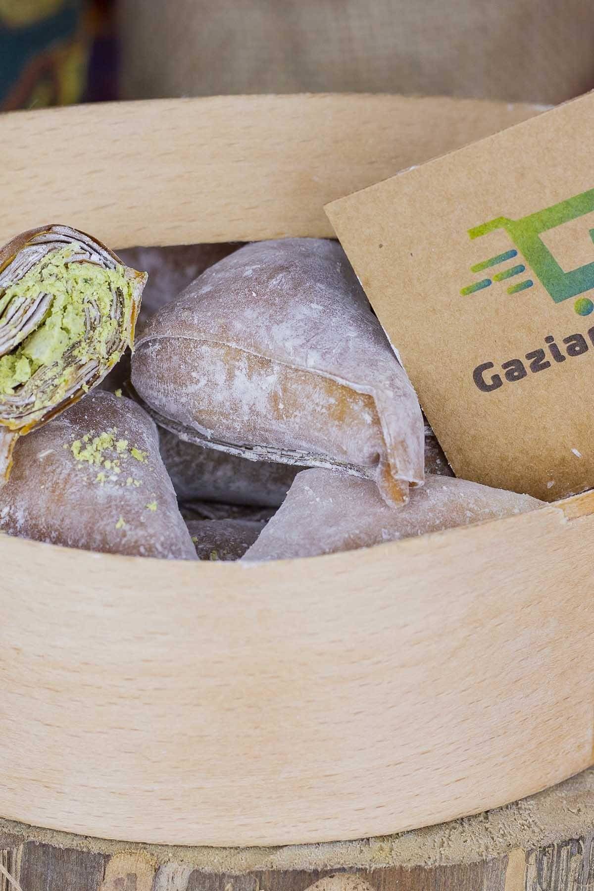 Gaziantepten Antep Fıstıklı Muska Pestil 500 Gr