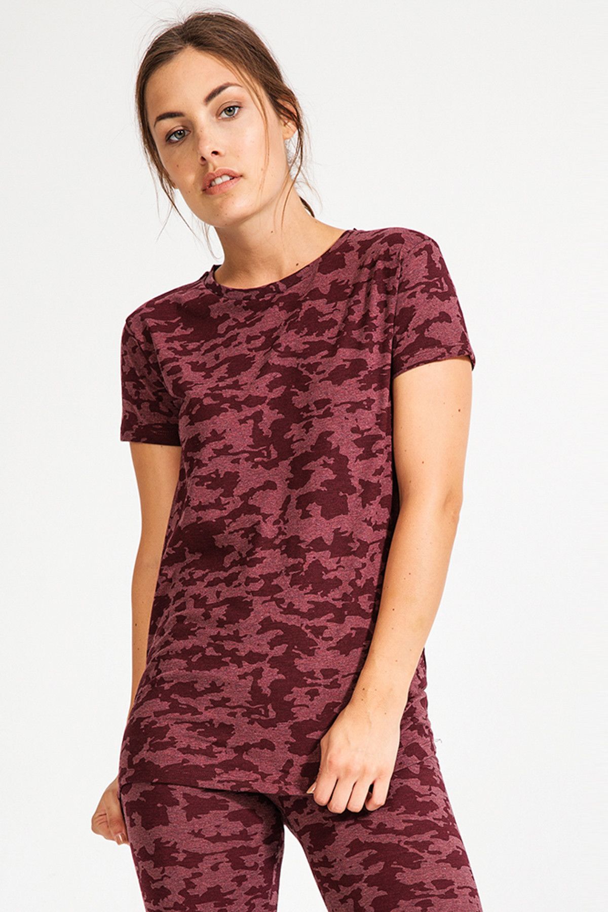 New Balance WTT3743 Kadın Bordo T-Shirt - WTT3743-SED