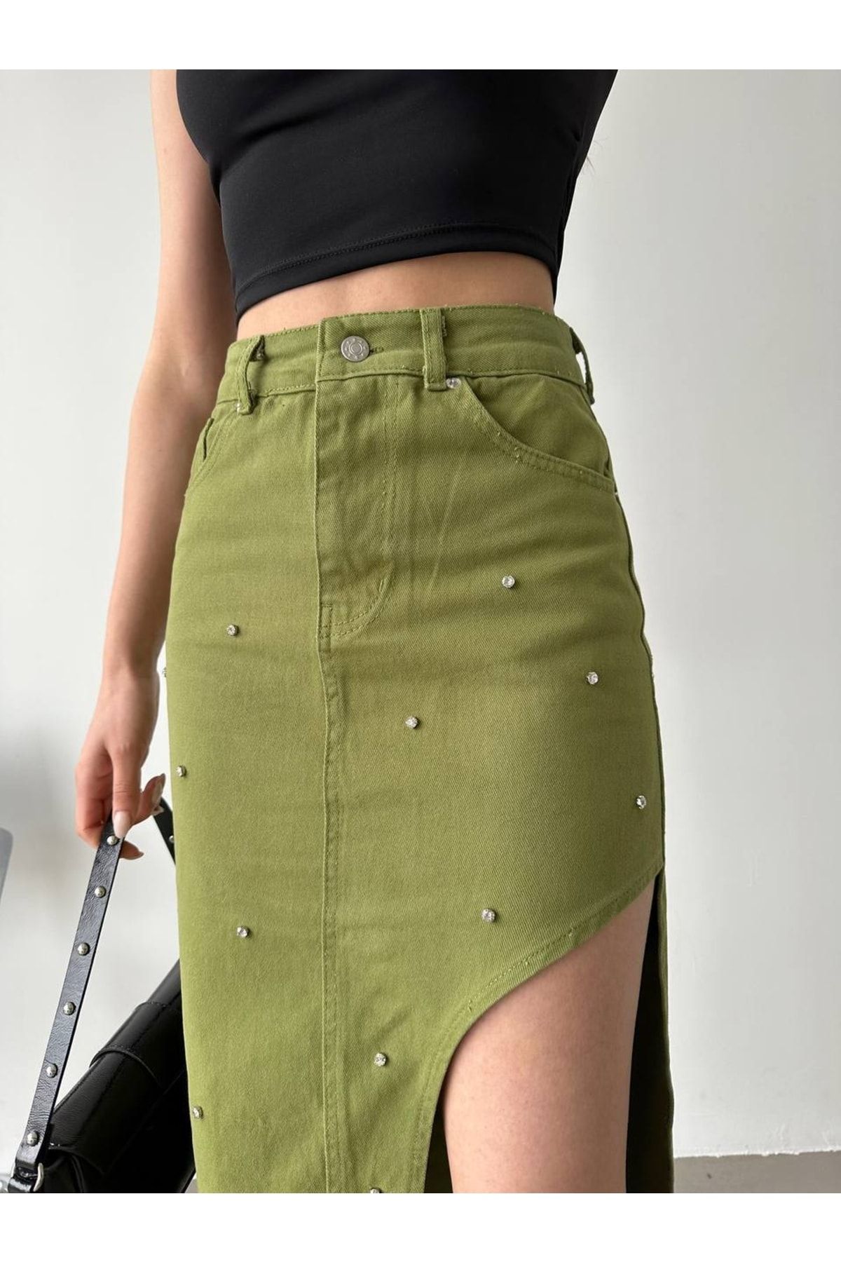 Green midi skirt on sale queen