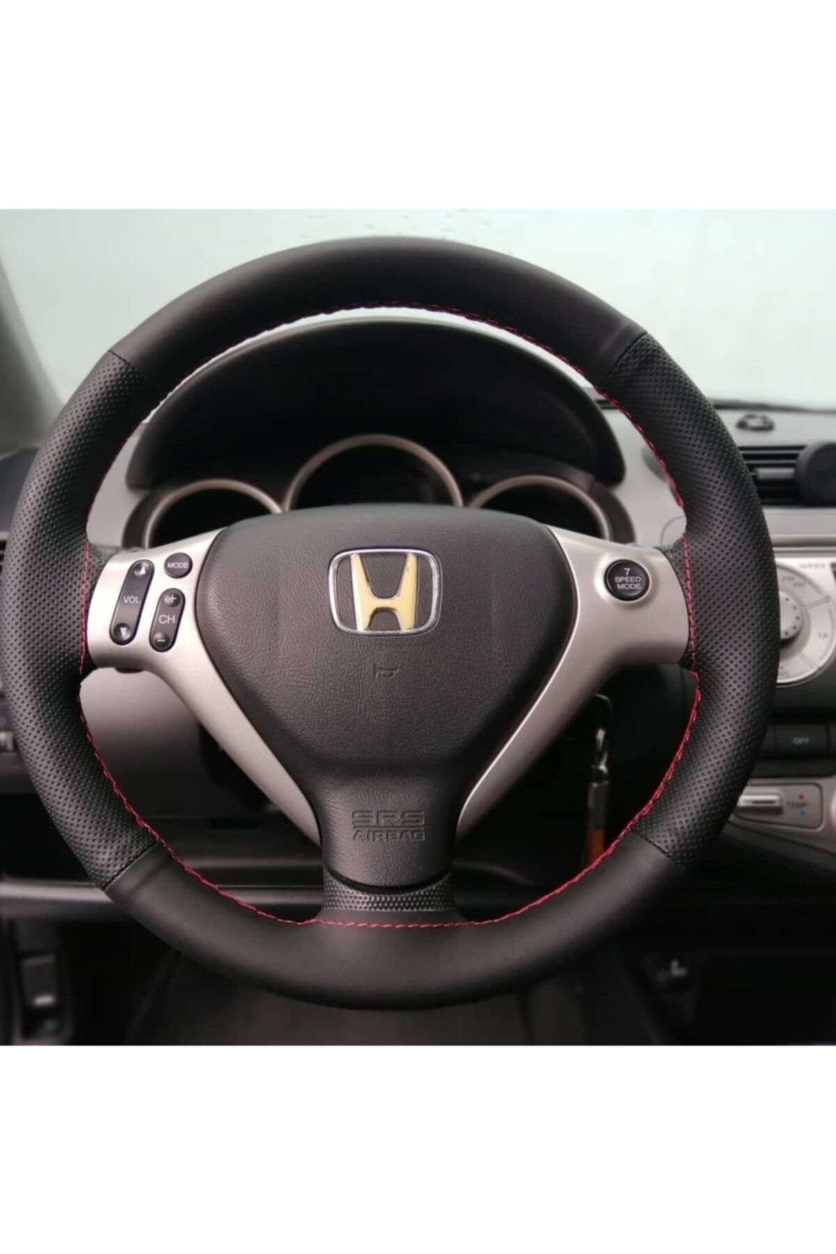 M&R OTO KILIF AKSESUAR Honda Jazz Düz Noktalı Deri Direksiyon Kılıfı