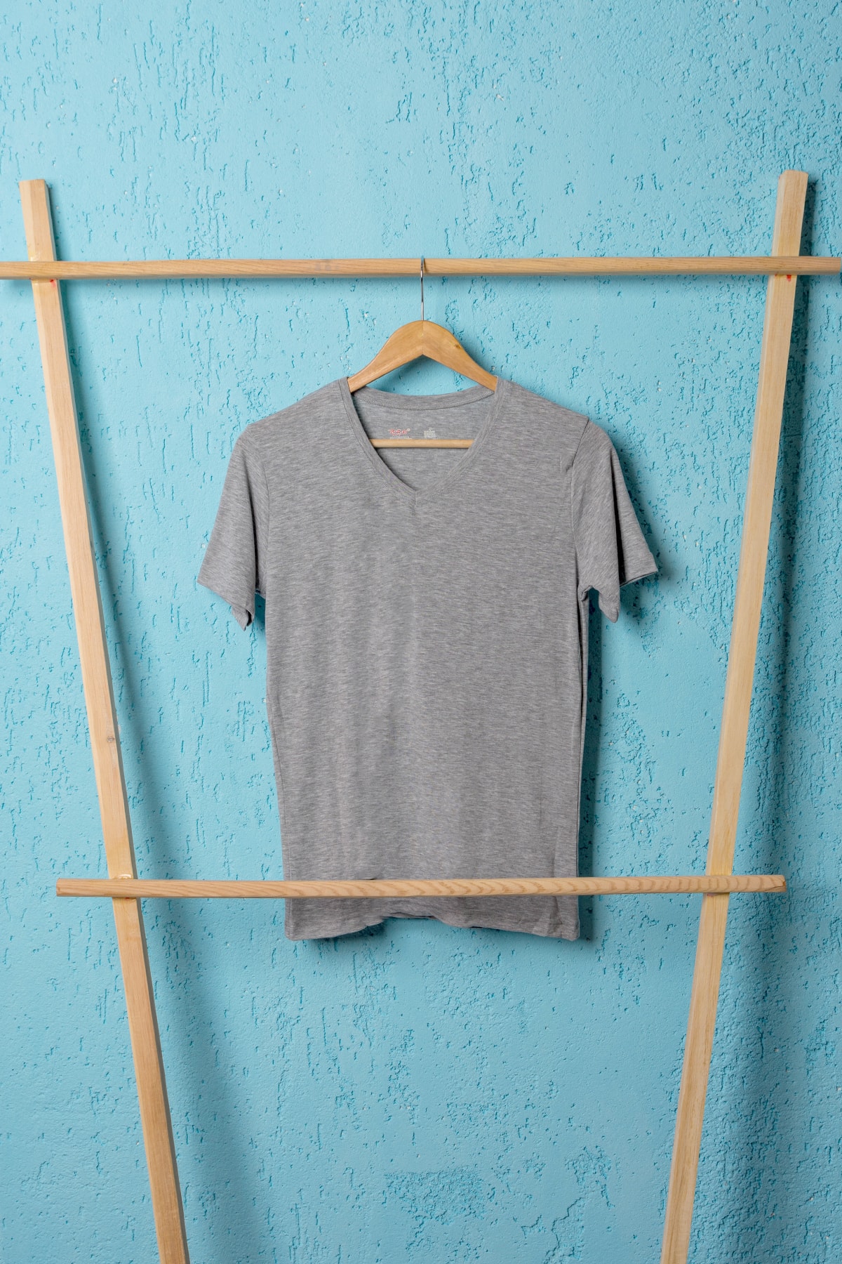 BSM Erkek V Yaka Modal Pamuklu Gri Body T-shirt Fanila