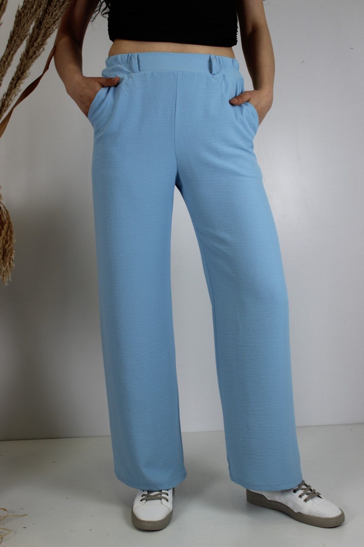 La Villa Moda Kadin Bebe Mavisi Bol Paca Beli Lastikli Ayrobin Pantolon Fiyati Yorumlari Trendyol