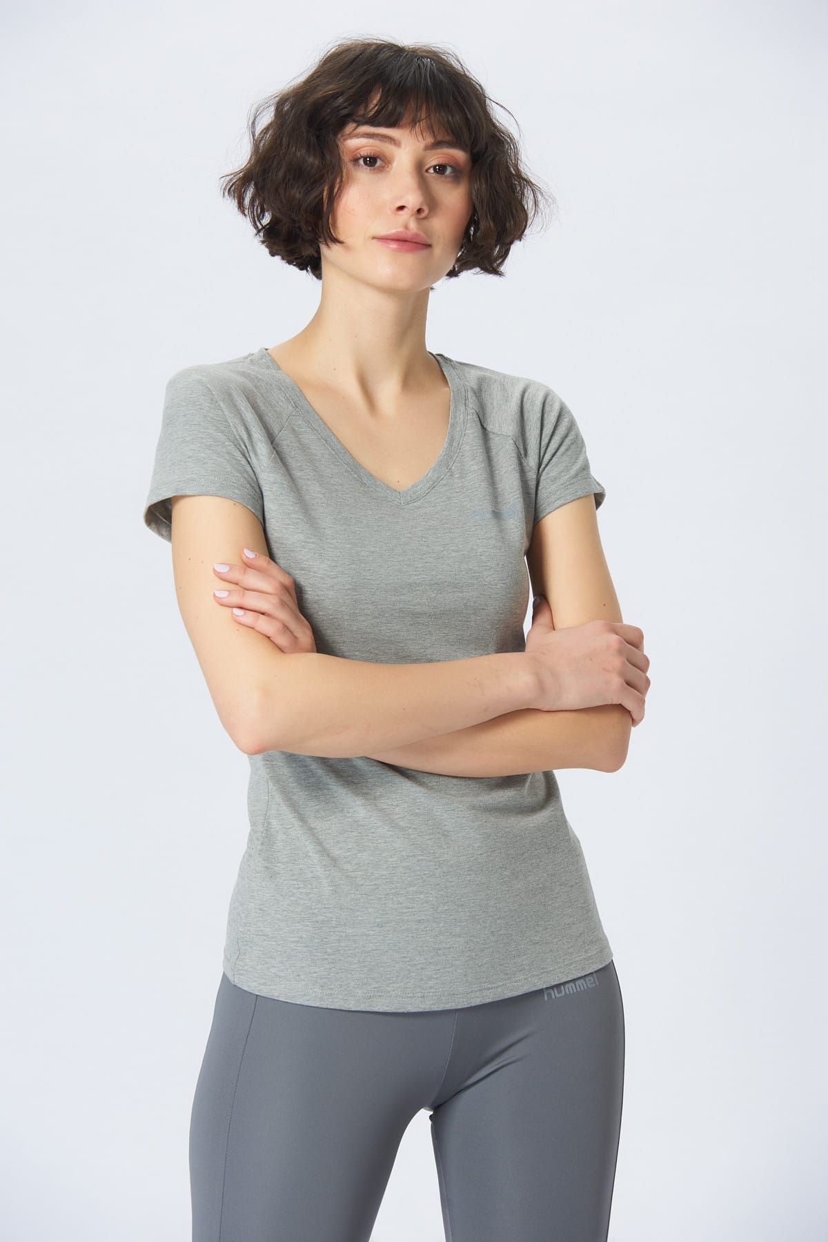HUMMEL Sanne V-neck Kadın T-shırt