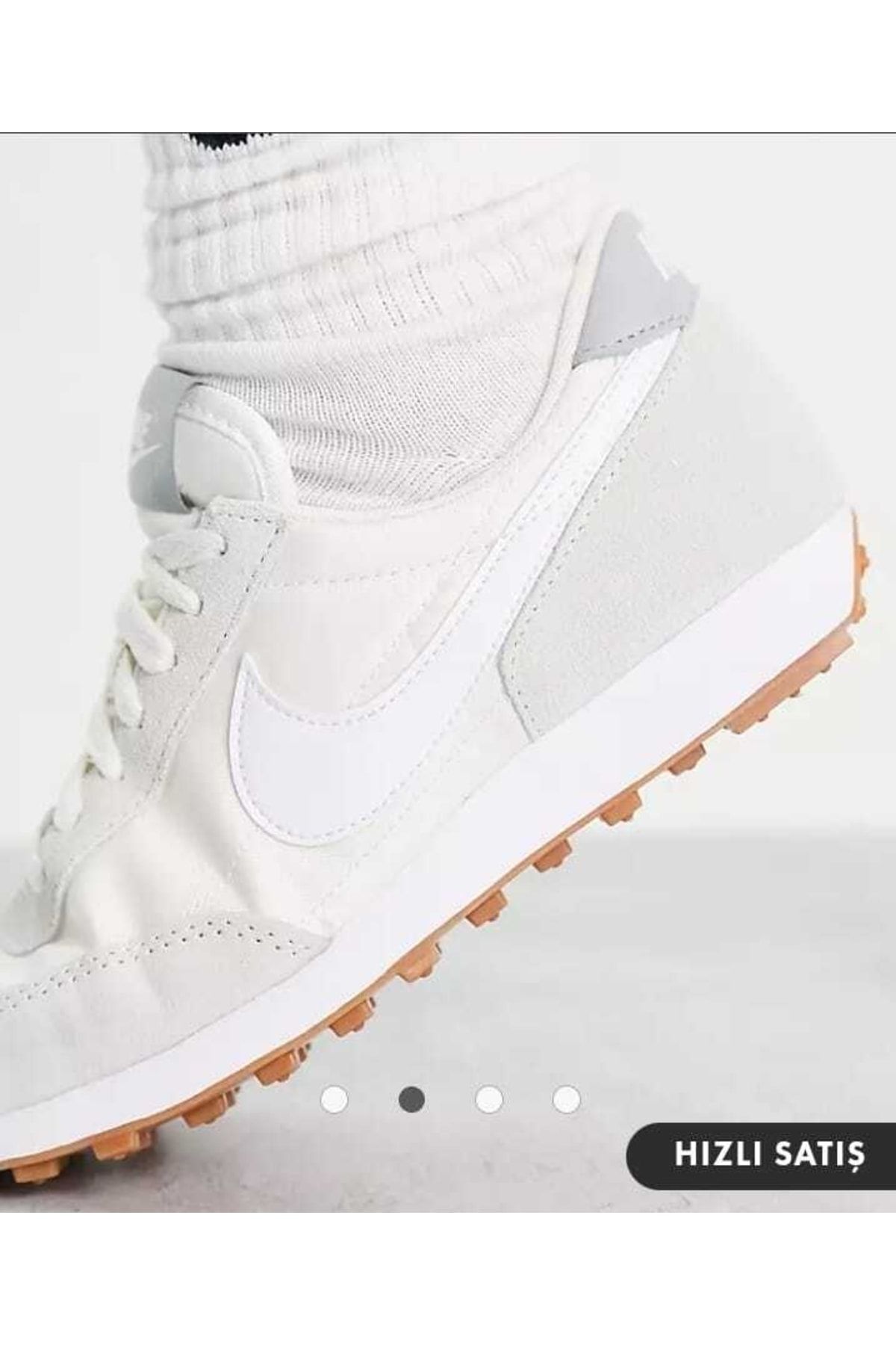 Nike daybreak womens top