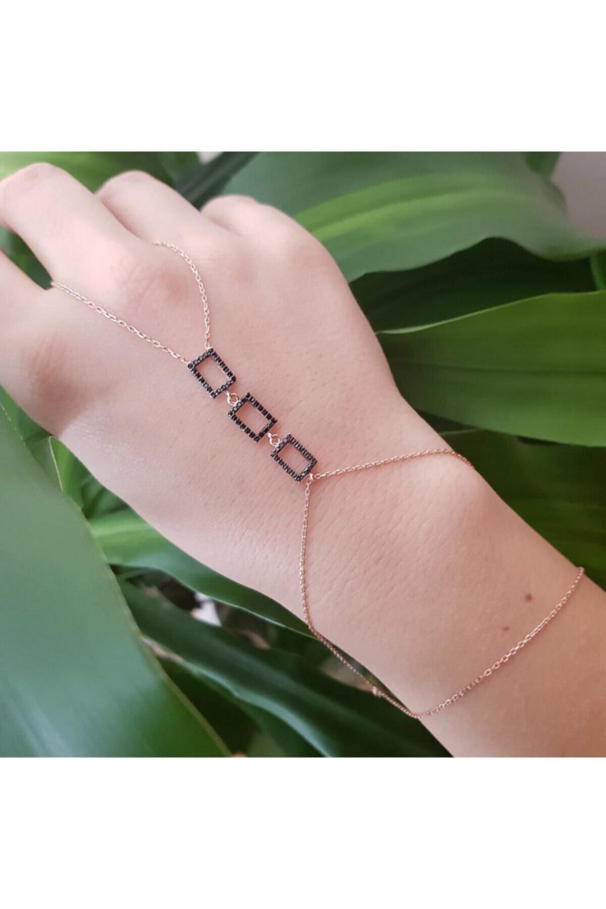 CNG Kadın Üç Siyah Taşlı Dikdörtgen Gümüş Şahmeran Bileklik