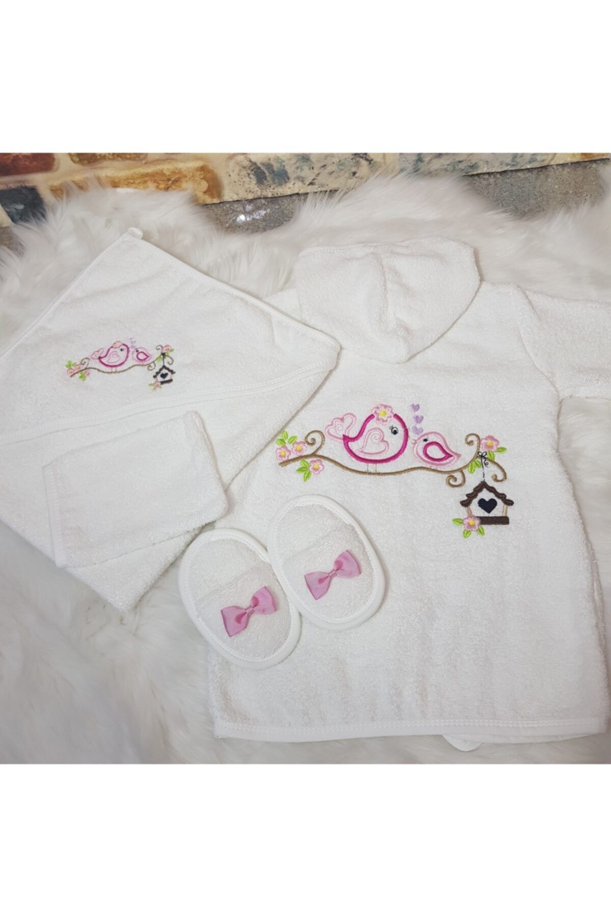 Gülsebaby Kadın Ekru Kuş Nakışlı Bornoz Seti
