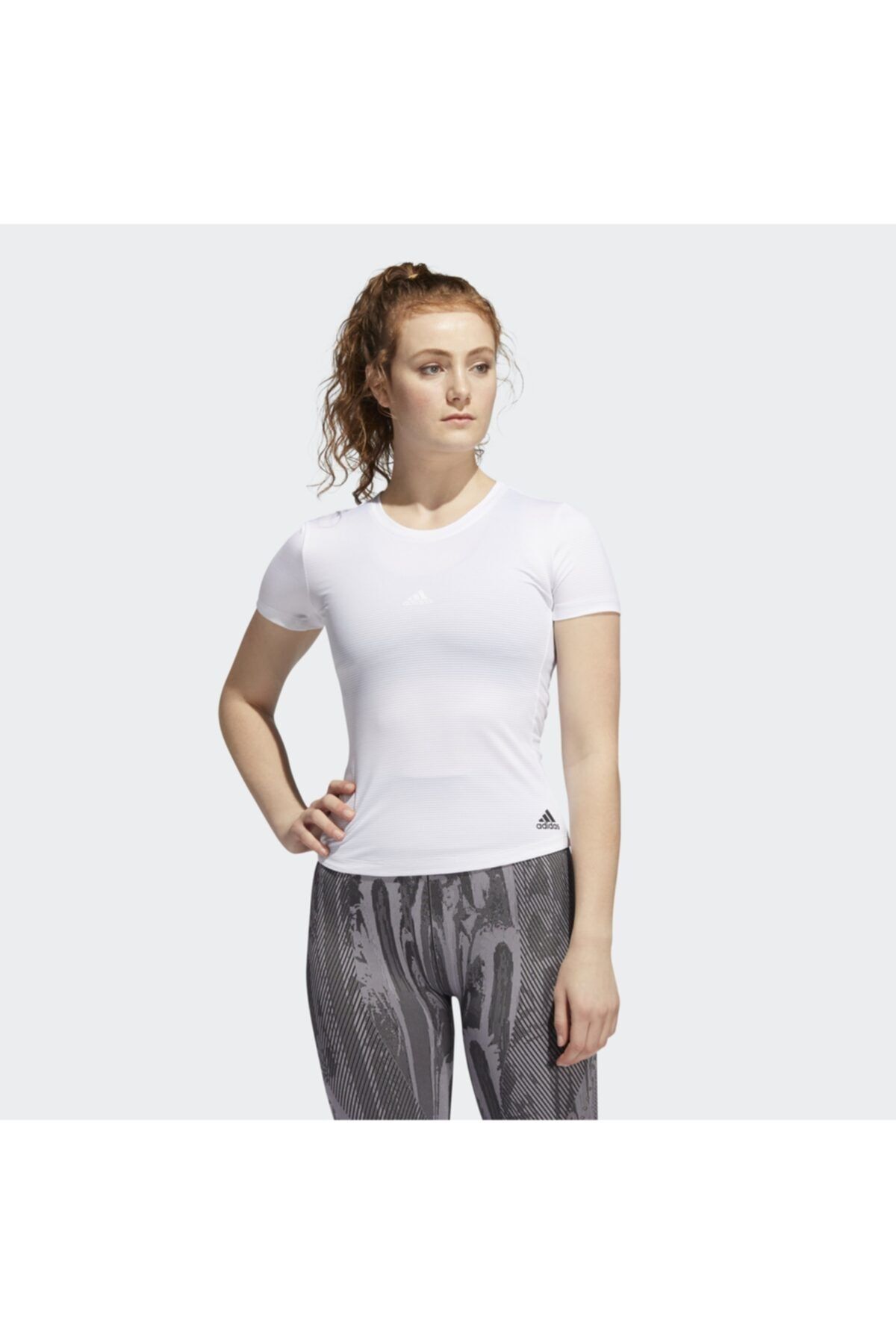 adidas PERF TEE Beyaz Kadın T-Shirt 100664181