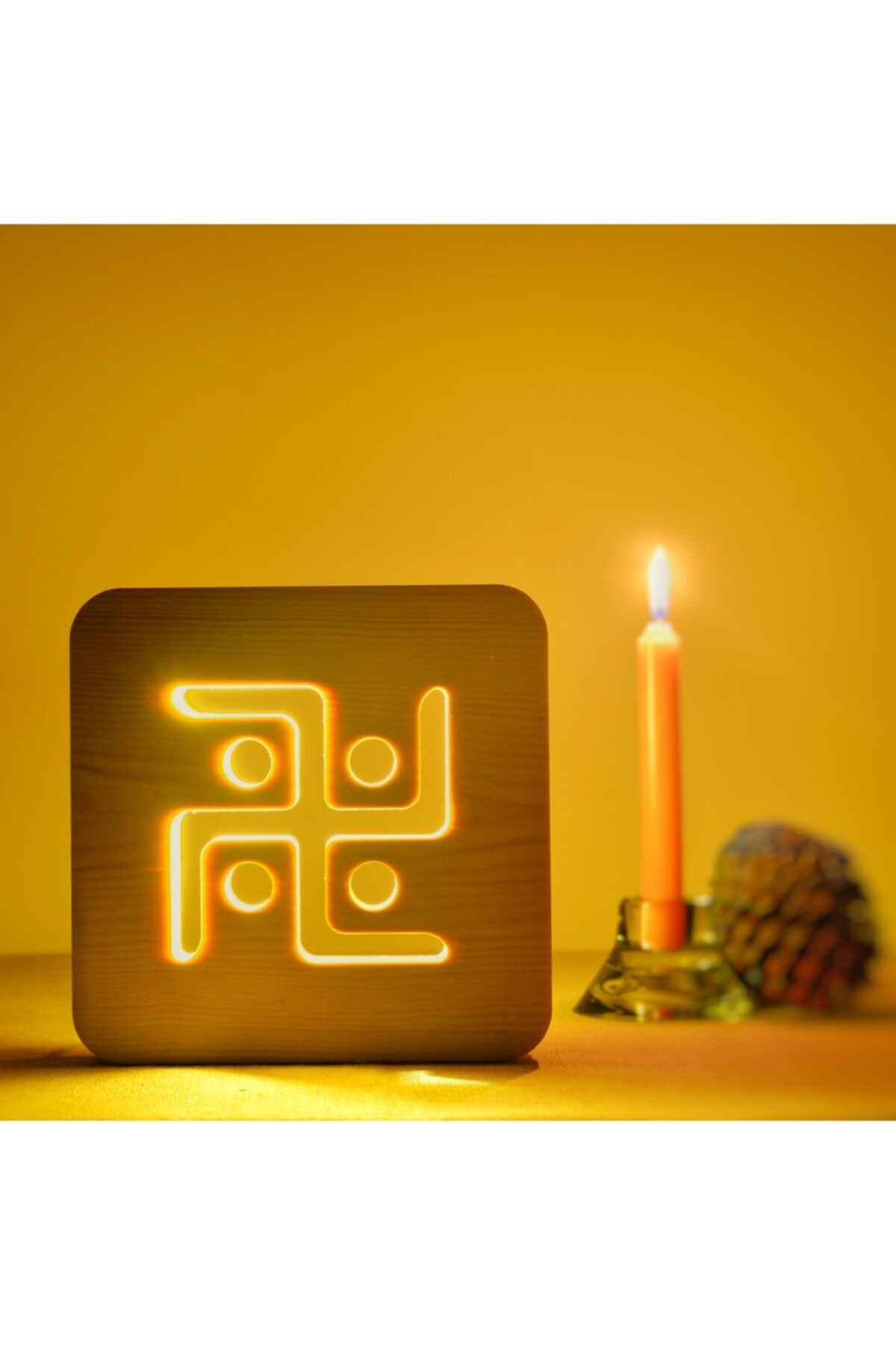 Starmood Ahşap Swastika Led Masa üstü Gece Lambasıı