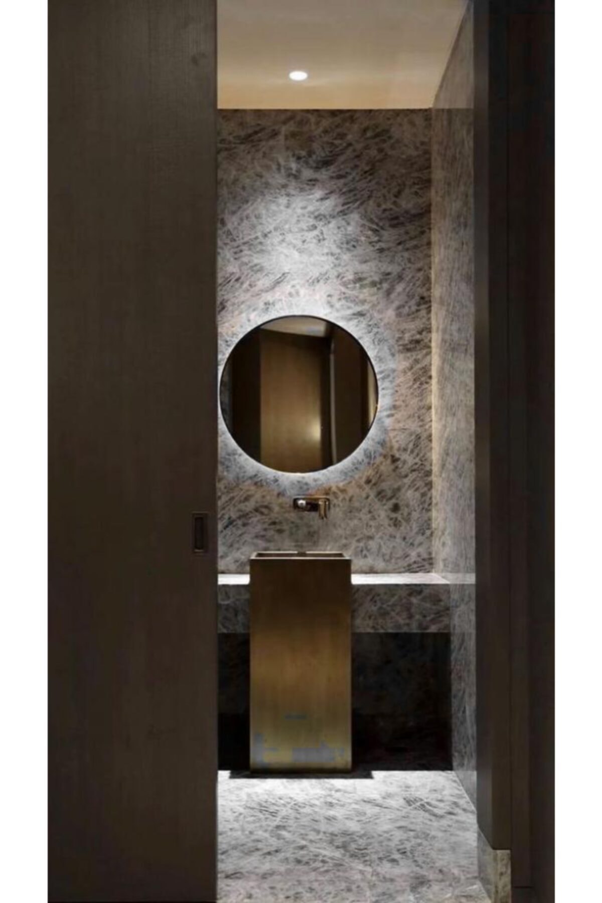 Narkissos Dizayn 50 Cm Beyaz Ledli Yuvarlak Banyo Aynası/ Hediyelik Makyaj Aynası/ Prizli