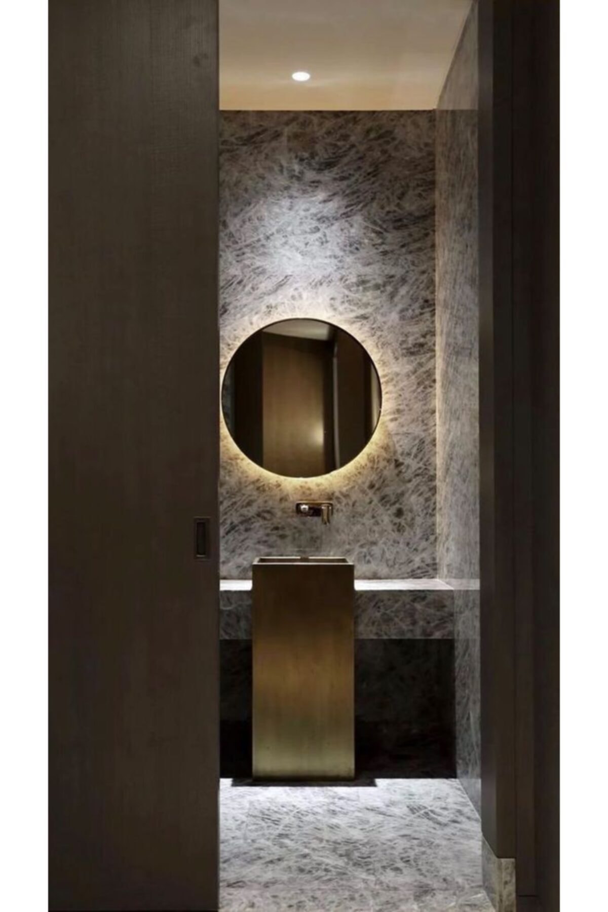 Narkissos Dizayn 40 Cm Günışığı Ledli Yuvarlak Banyo Aynası/ Hediyelik Makyaj Aynası/ Prizli