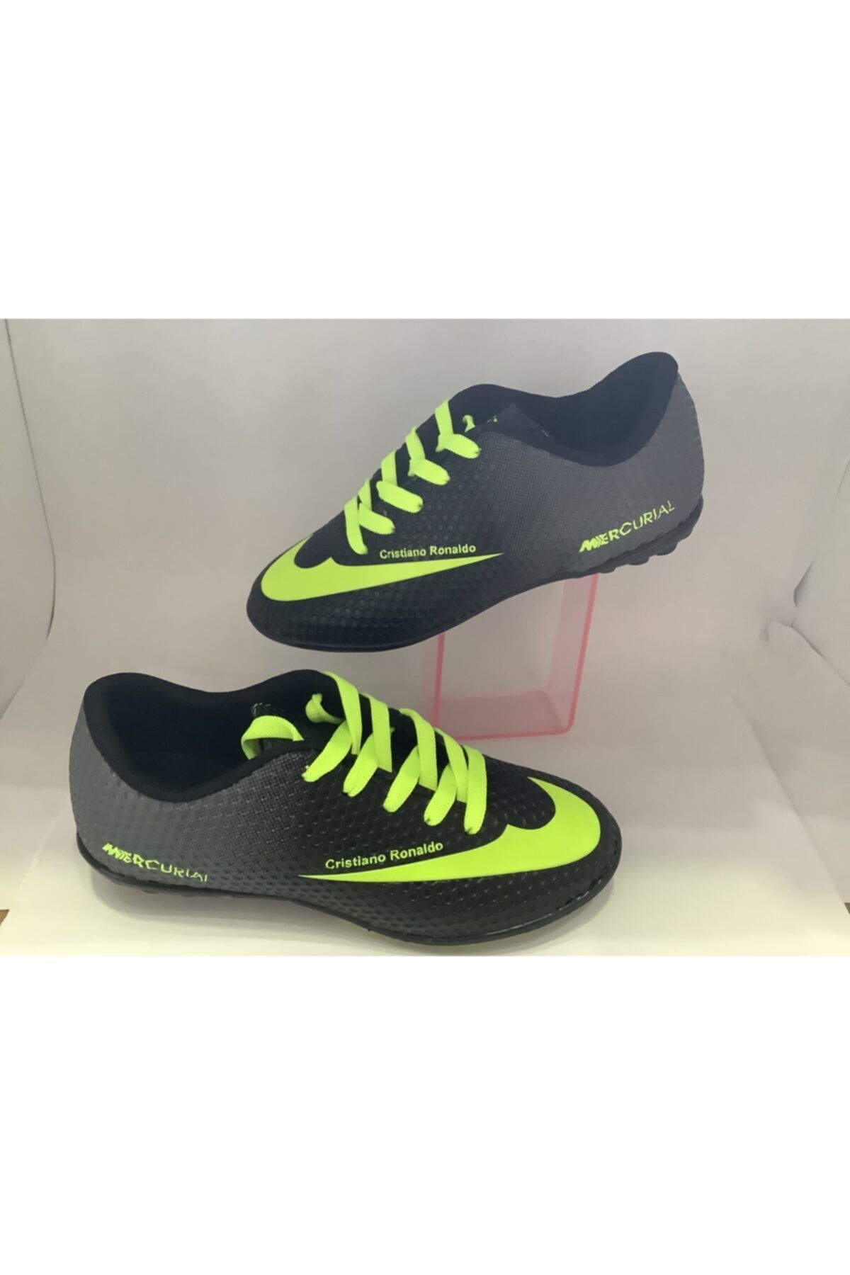 Walked Erkek Siyah Halısaha Futbol Spor Ayakkabısı
