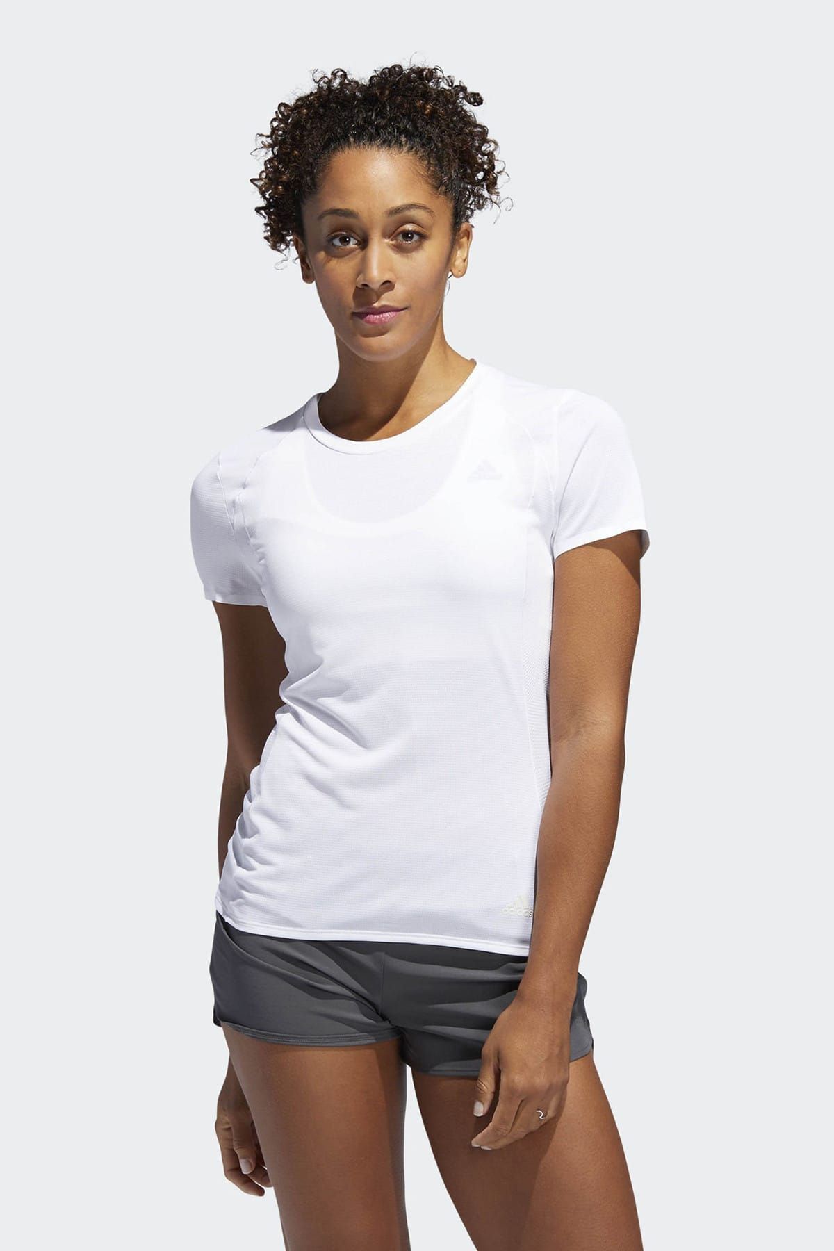 adidas C.R.U. TEE W Beyaz Kadın T-Shirt 101117554