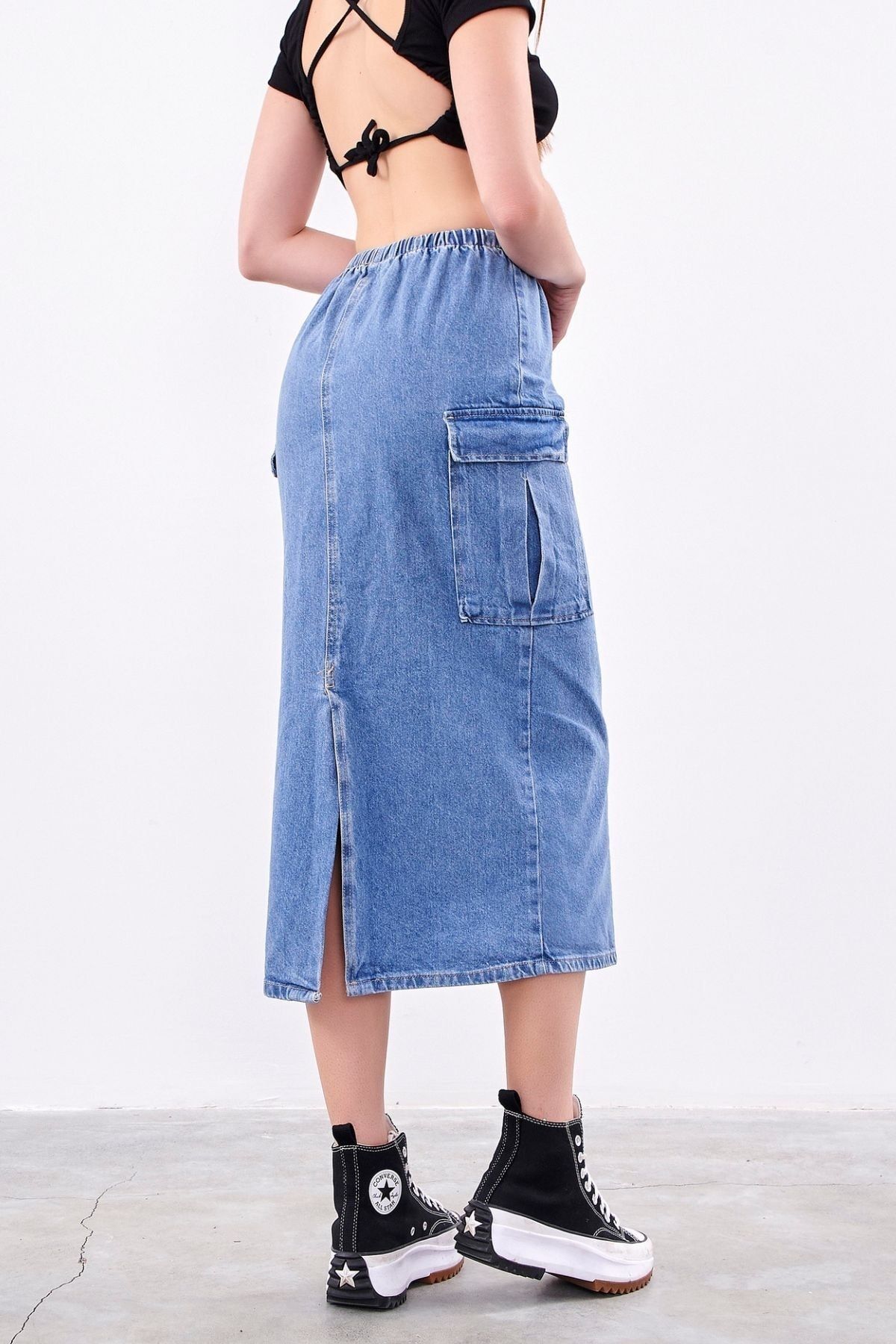 Denim midi shop skirt with pockets