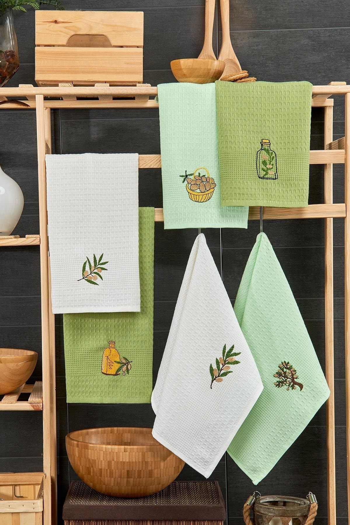 Green kitchen sale towel set