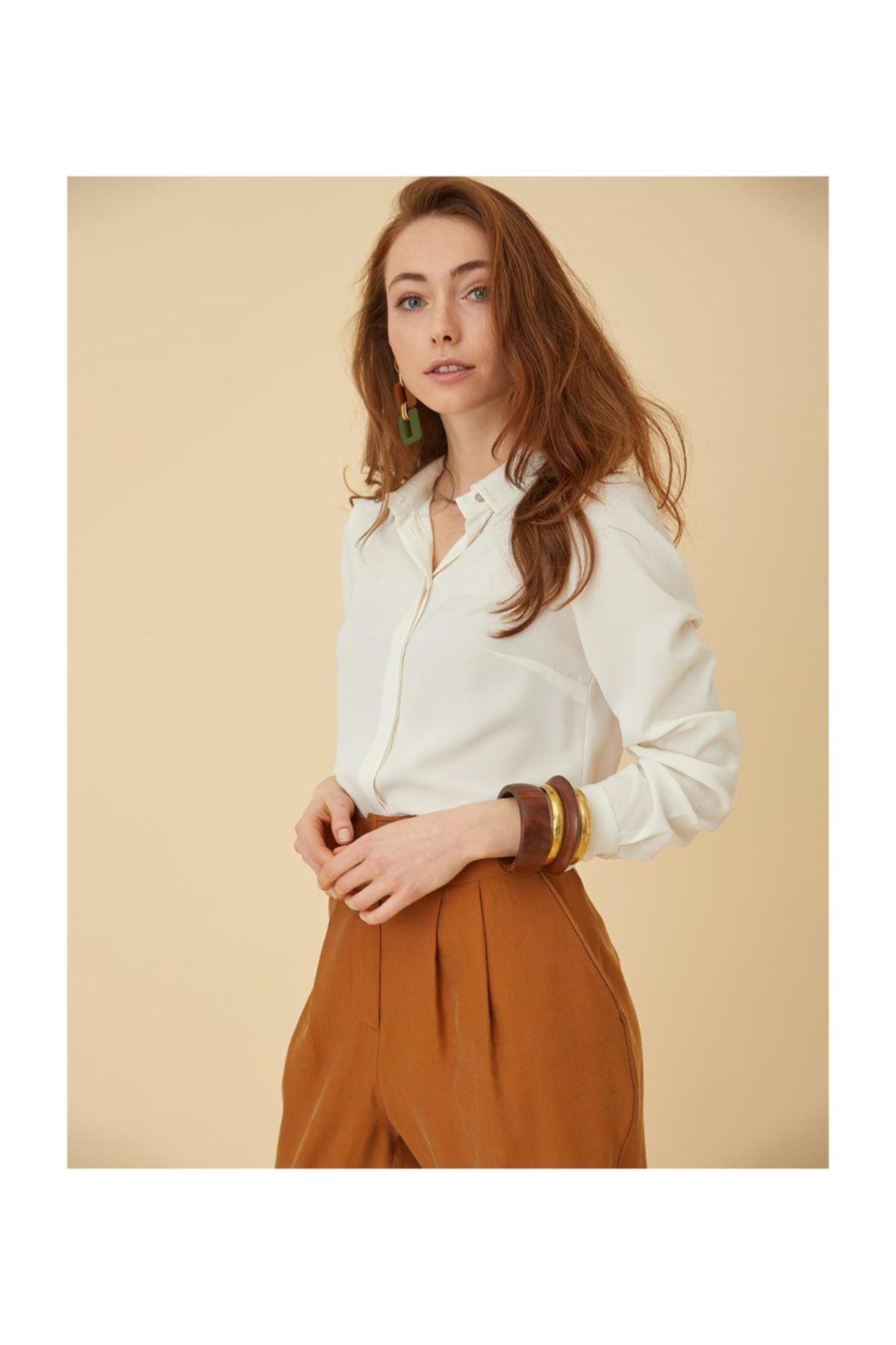 Kayra Basic Patı Gizli Gömlek Ekru Sz 11500
