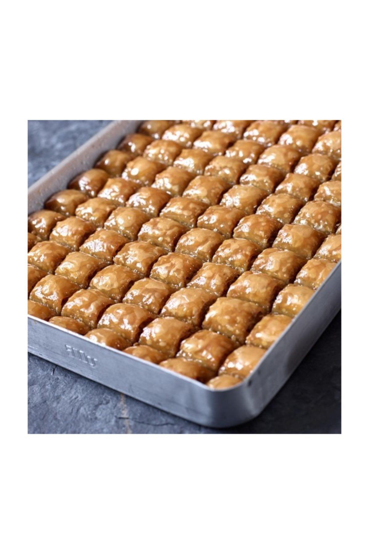 HACI AHMET OĞULLARI BAKLAVA Hacı Ahmet Oğulları Cevizli  Özel  Baklava 2 Kg Tepsi Ile