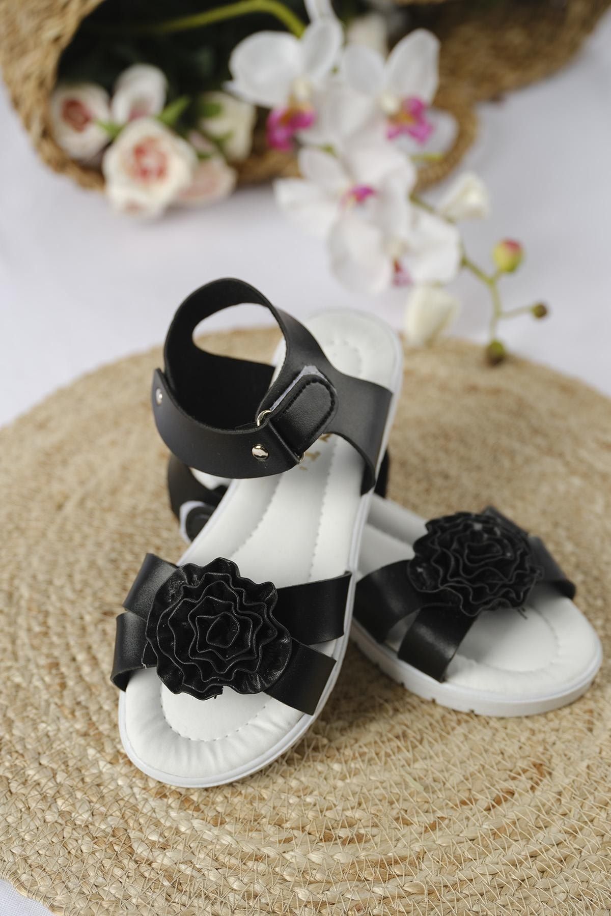 Oksit Zelli Thermo Sole Rose Detailed Baby Girl Sandals Trendyol
