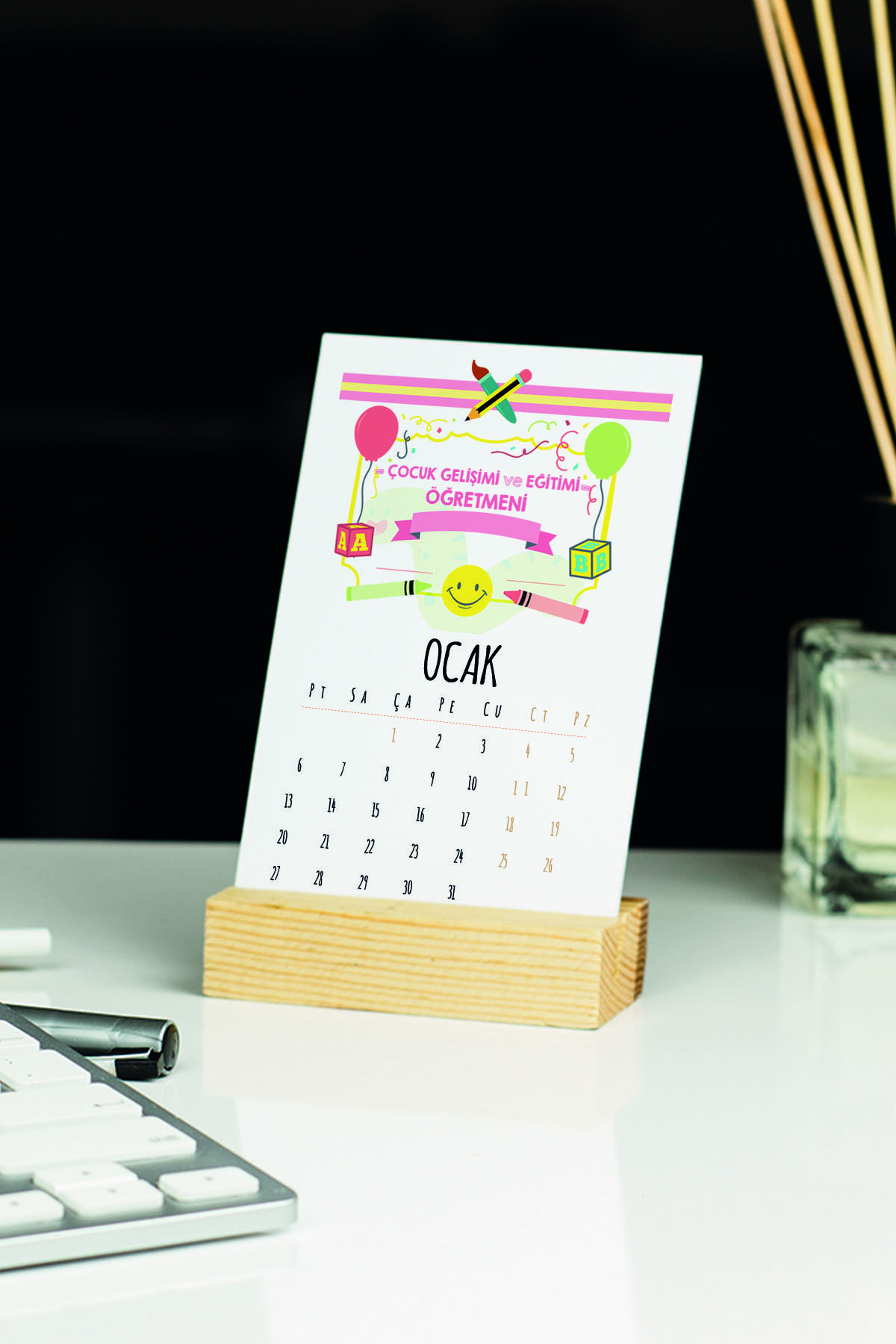 Hediyelen 2022 Çocuk Gelişimi Ve Eğitimi Öğretmeni Masa Takvimi