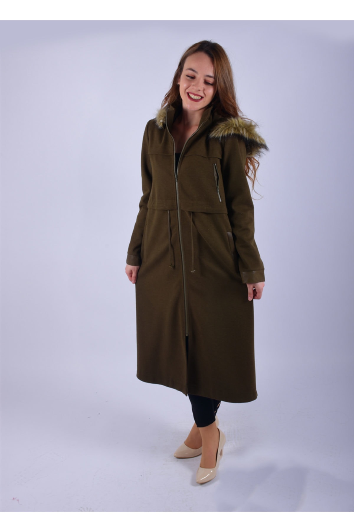 Nihan Kürklü Kapişonlu Yarım Kap