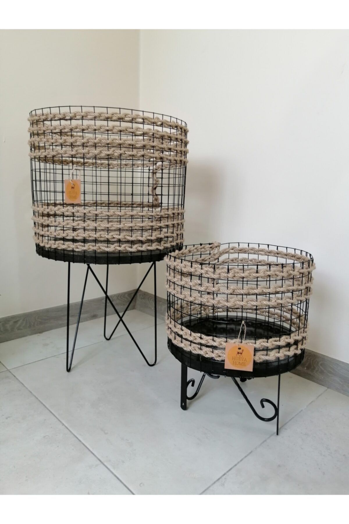 Hueva Home Ayaklı Dekoratif Saksılık