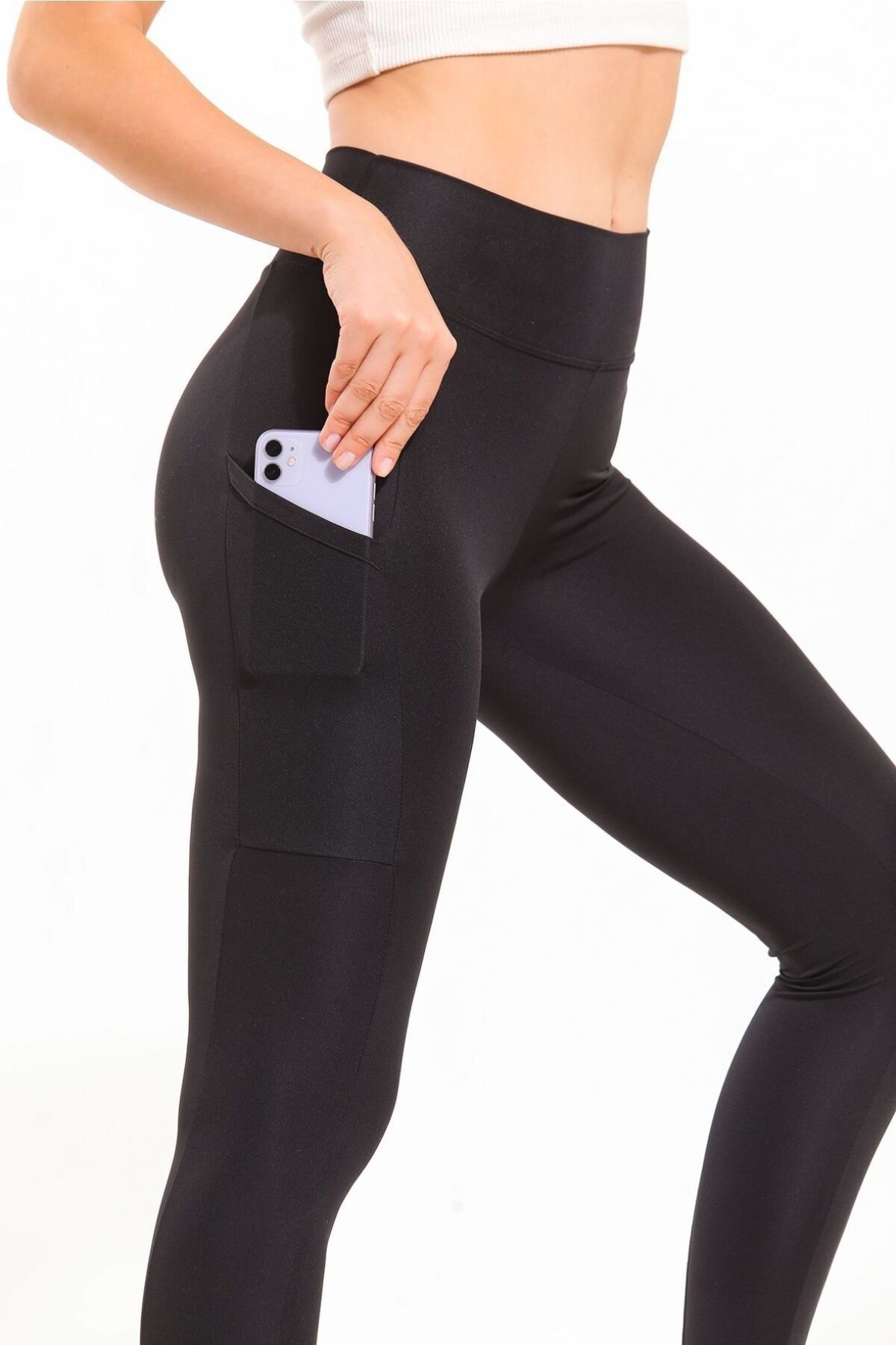 Women's leggings with clearance side pockets