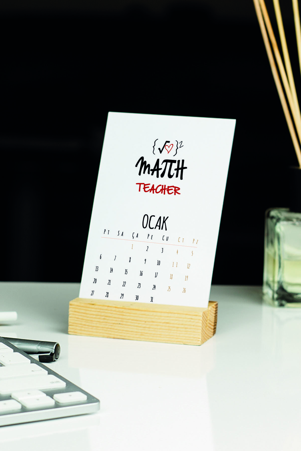 Hediyelen 2022 Math Teacher Masa Takvimi