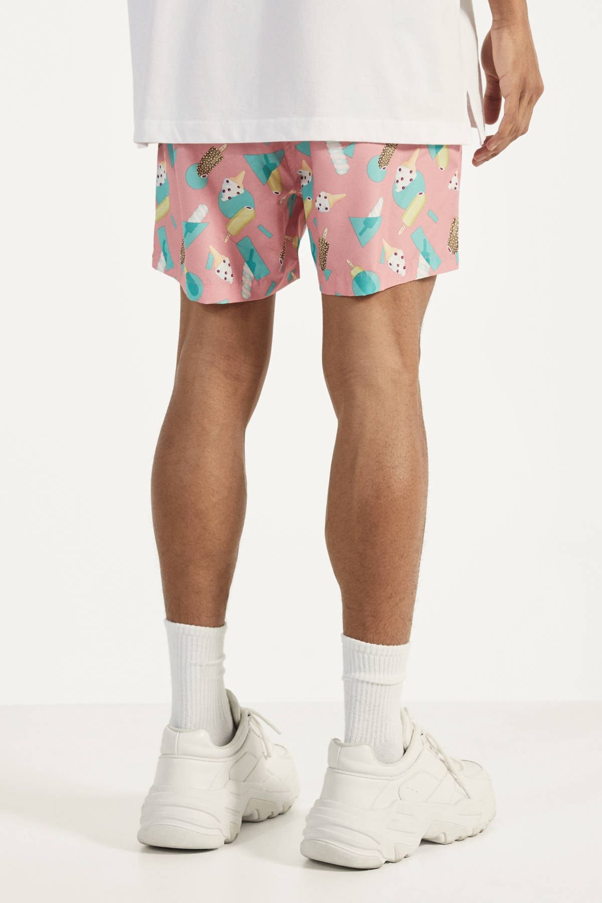 bershka erkek pembe desenli deniz sortu 04221305 fiyati yorumlari trendyol