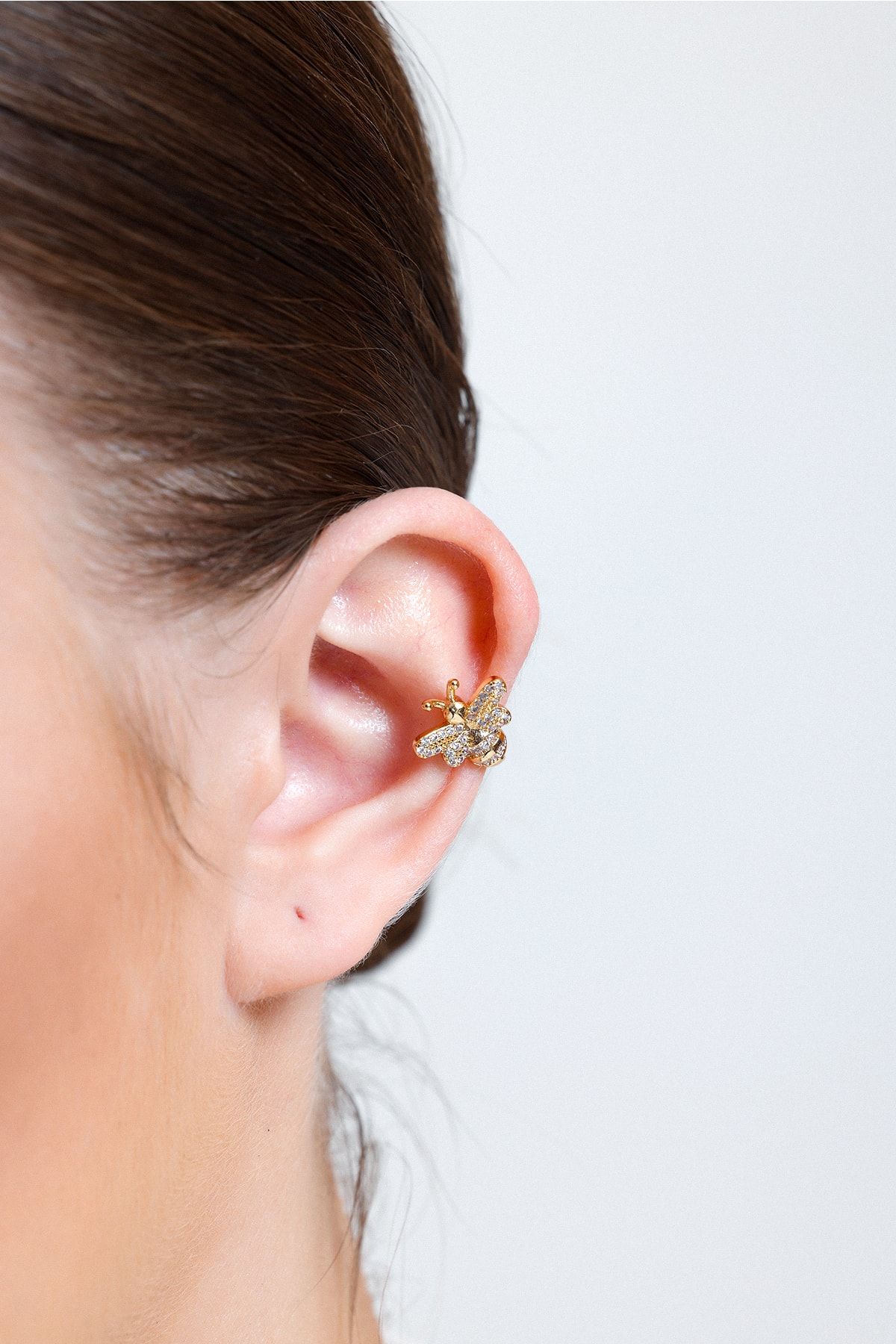Bee hot sale cartilage earring