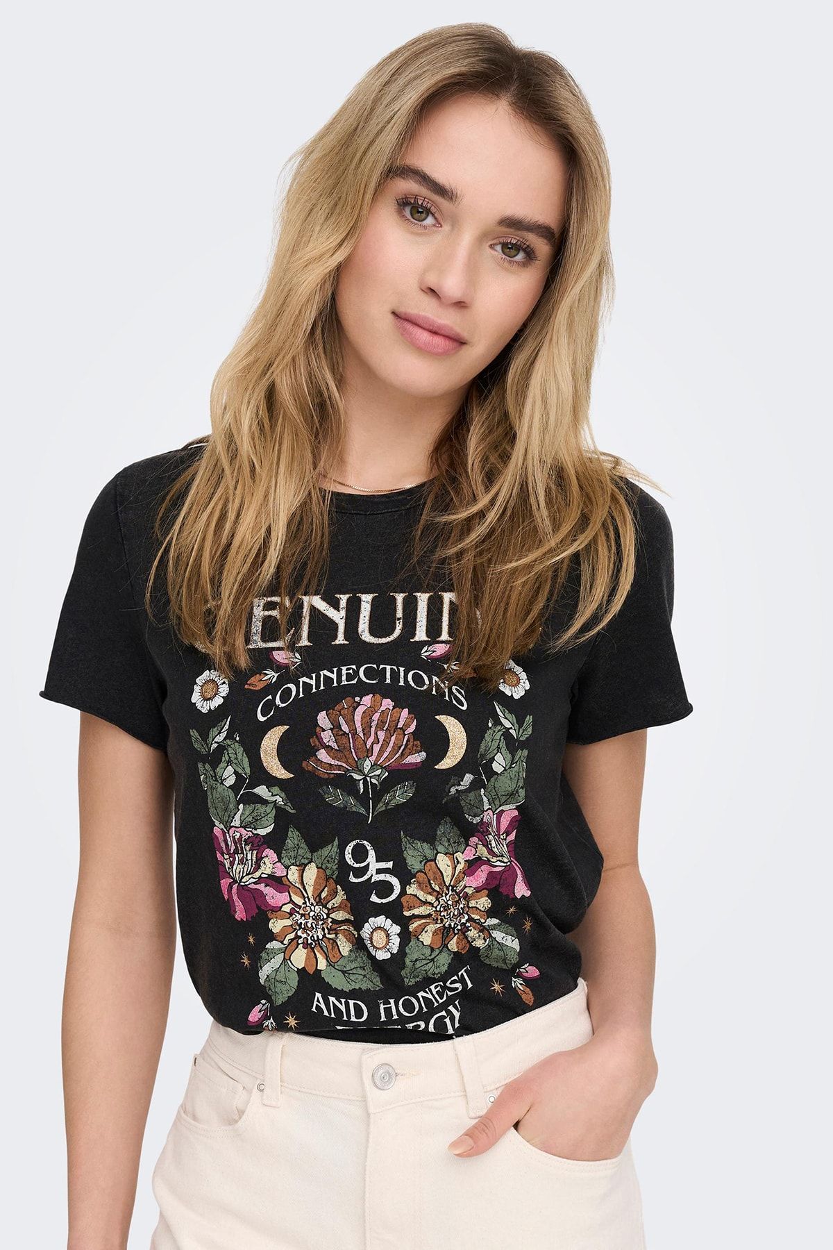 Onllucy t shirt best sale
