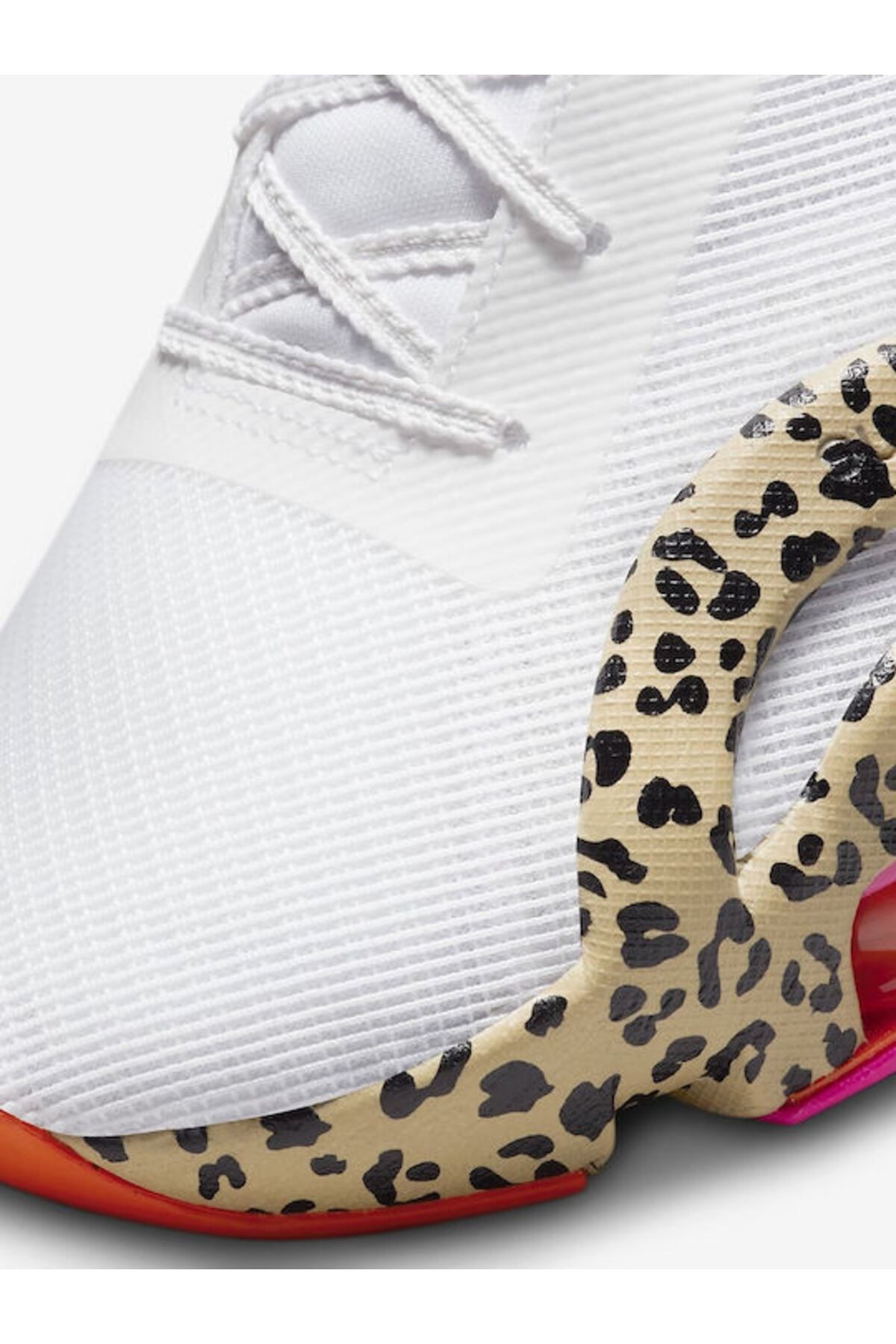 Nike air zoom leopard top