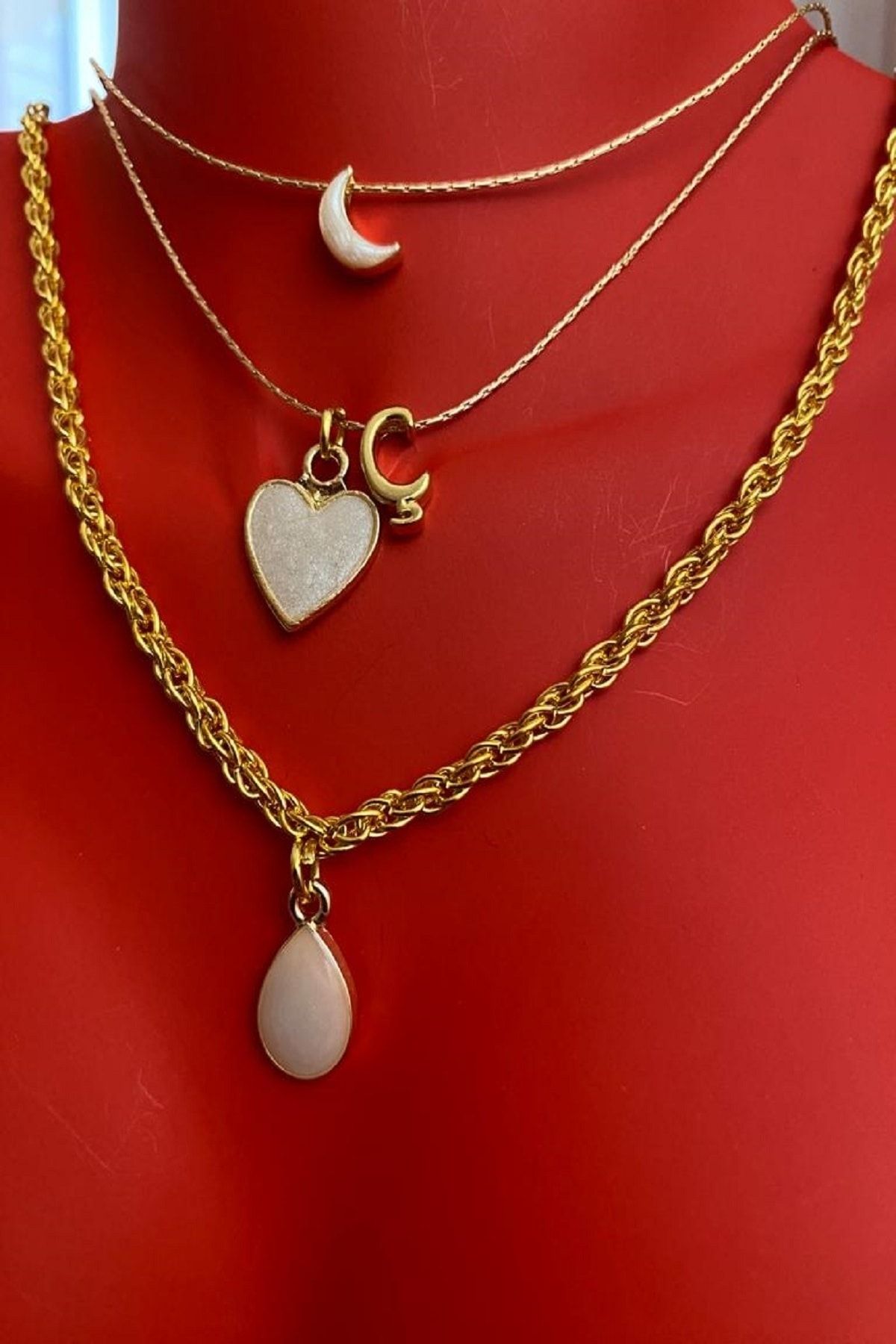 Gold locket hotsell set design 2019