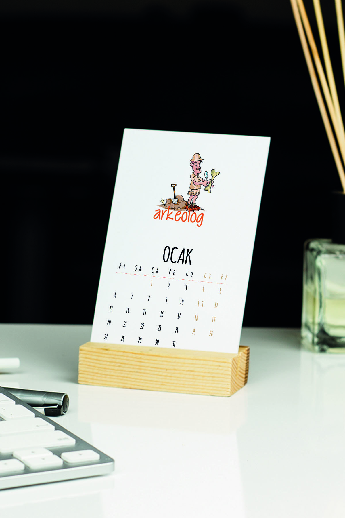 Hediyelen 2022 Arkeolog Masa Takvimi