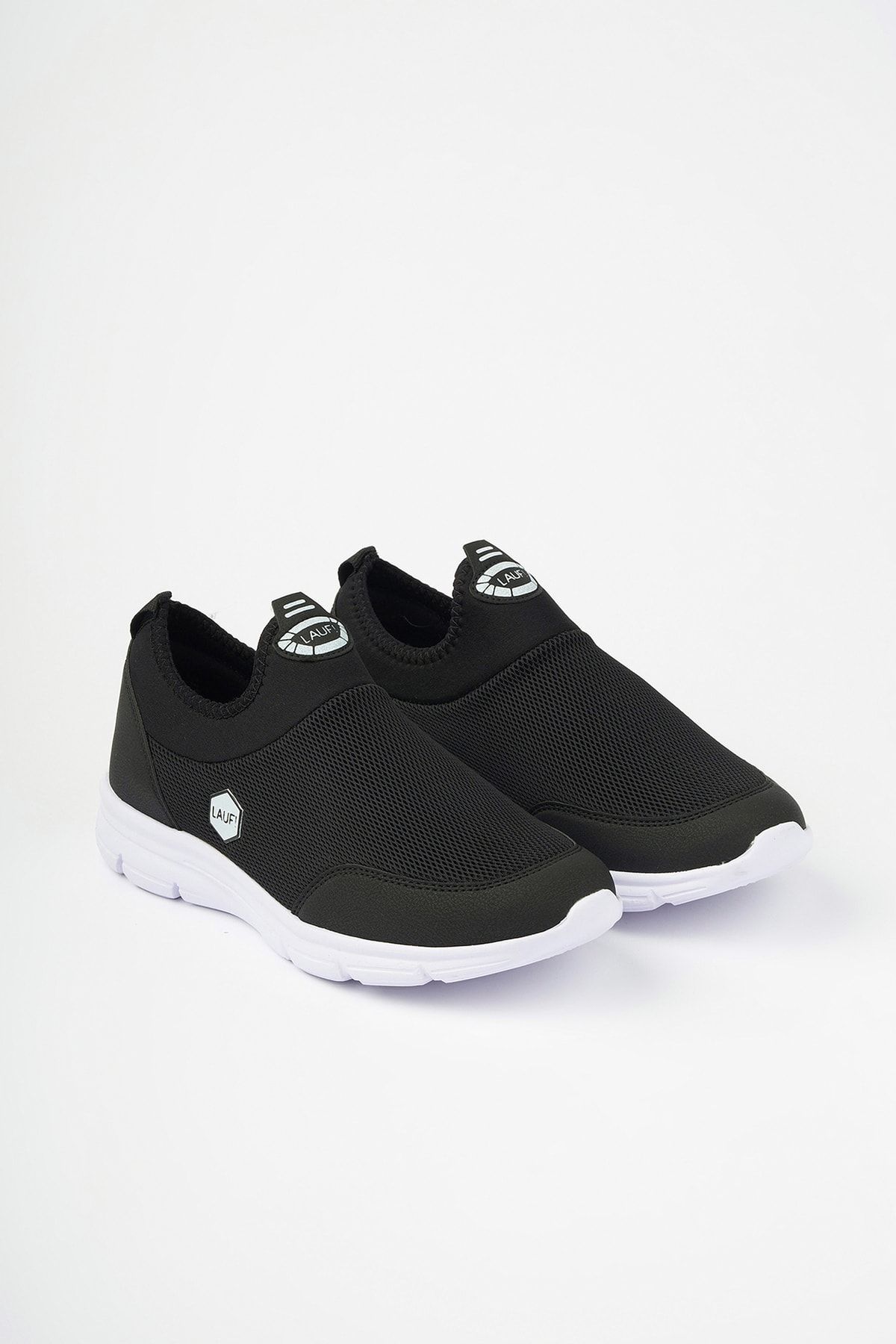 Flexible on sale sole sneakers