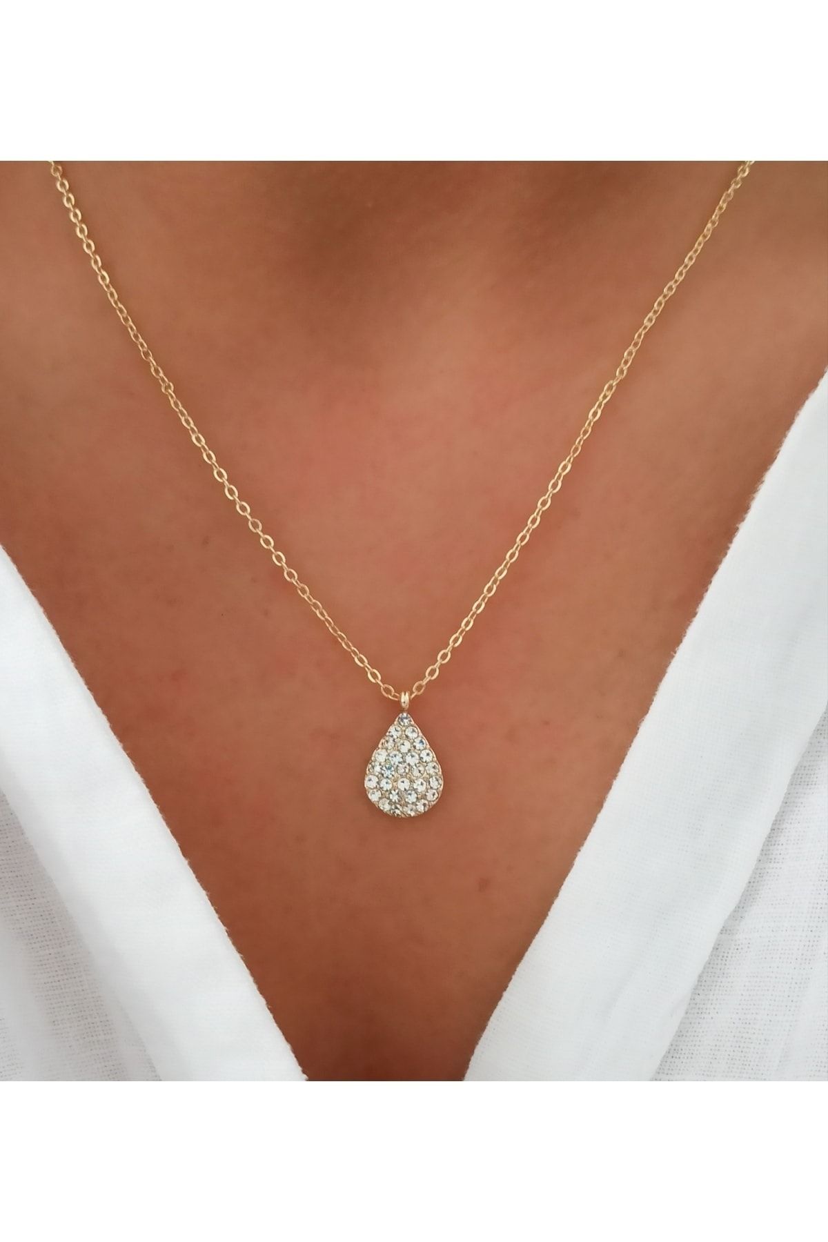 DEN ZDENAL Zircon Leaf Necklace Trendyol