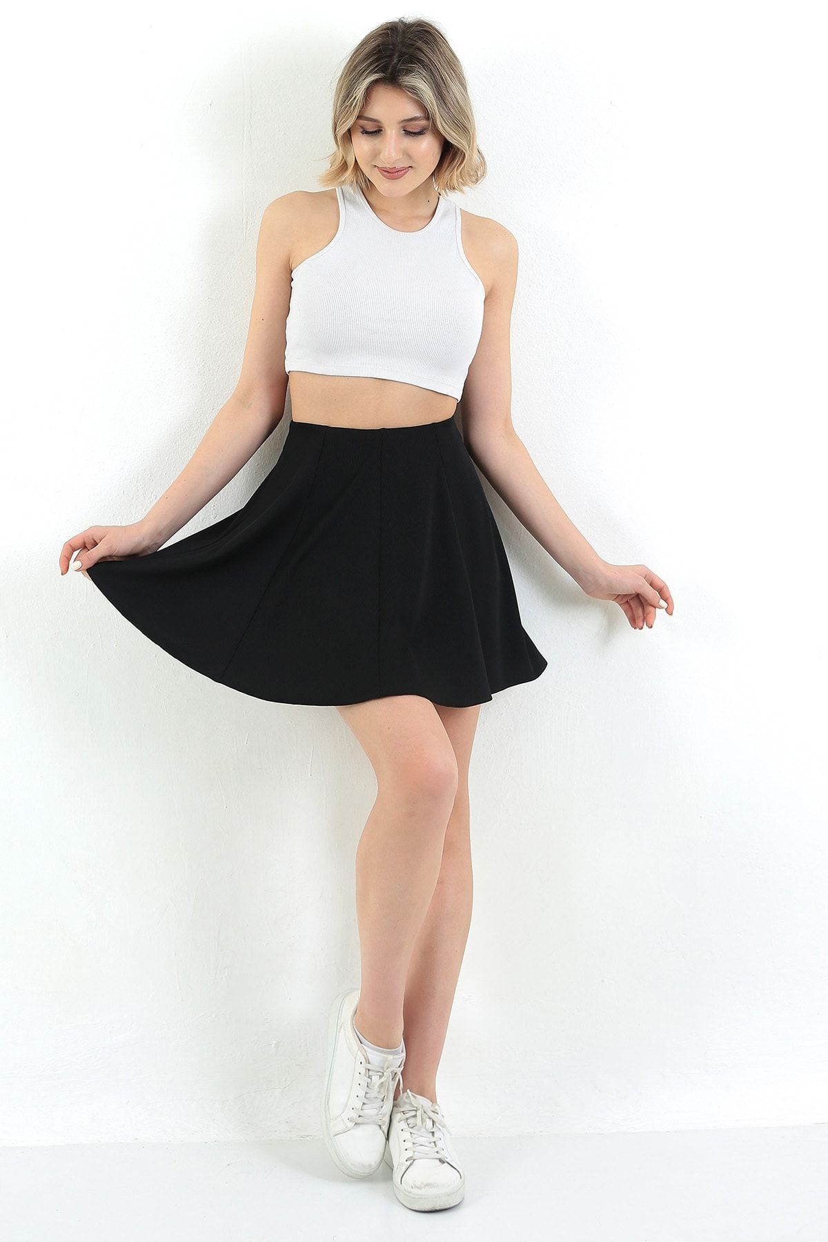 WAYS Women s Black Ribbed 8 Piece Mini Flared Skirt Trendyol