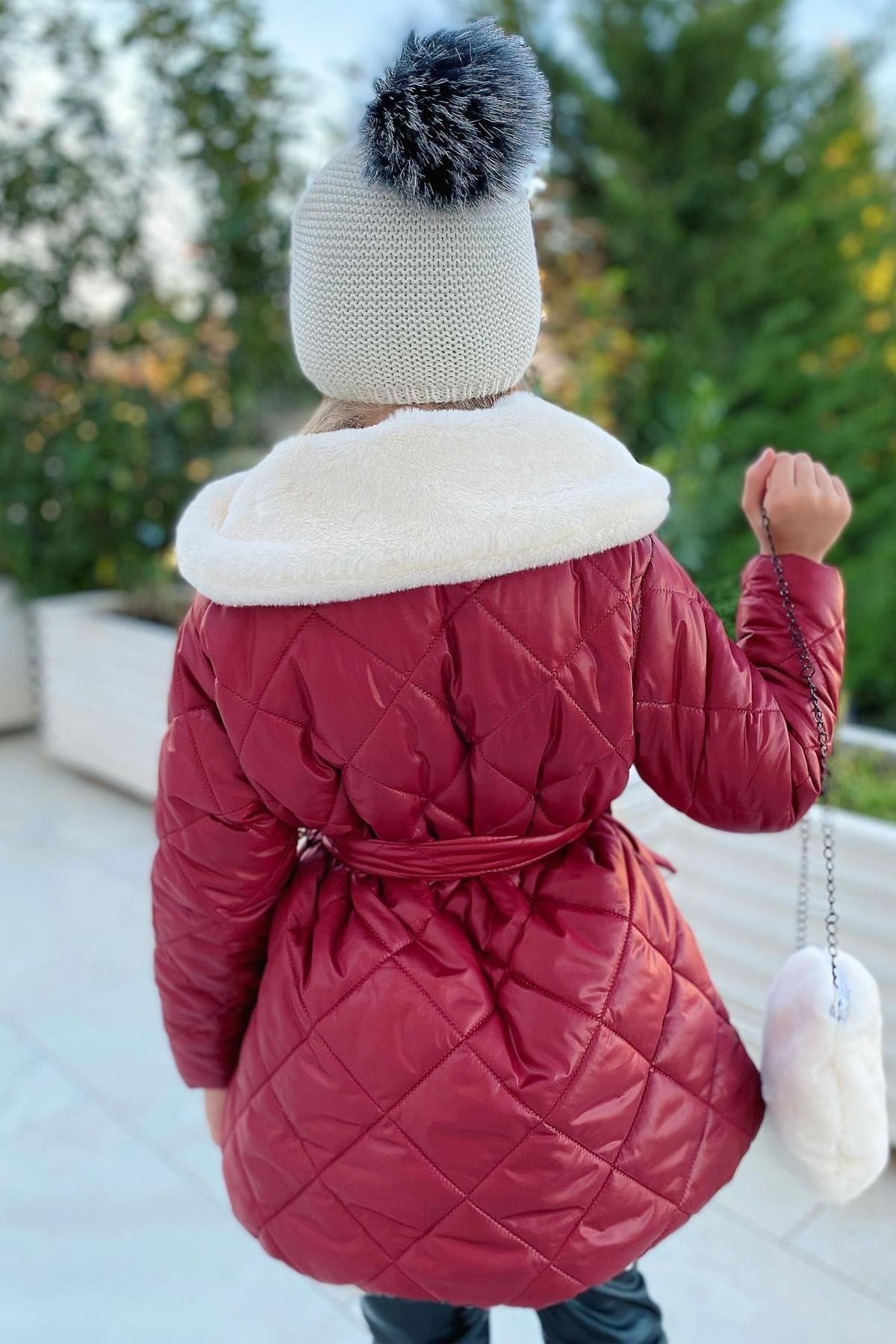 Burgundy coat with fur collar sale