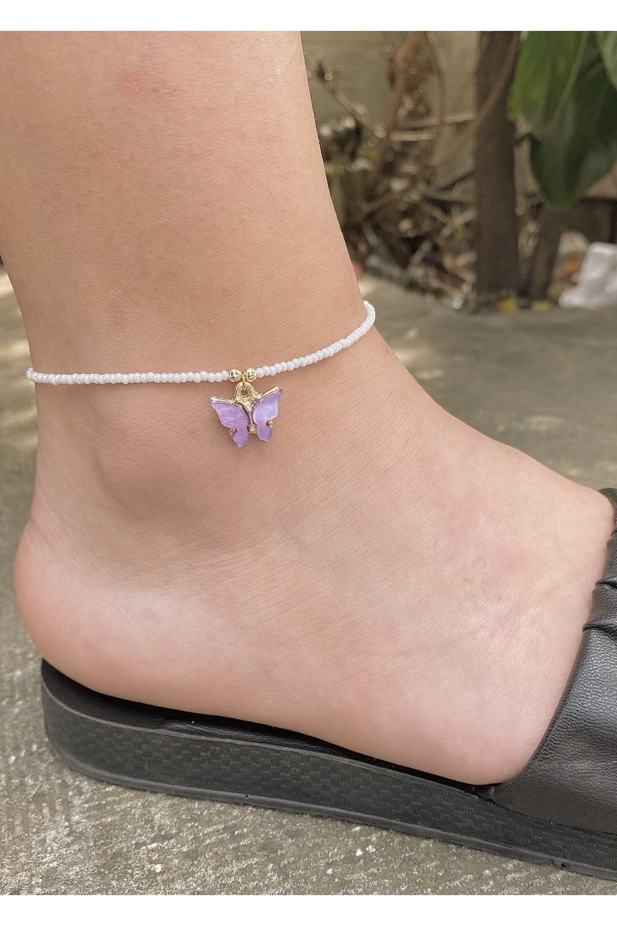 Anklet shop with butterfly