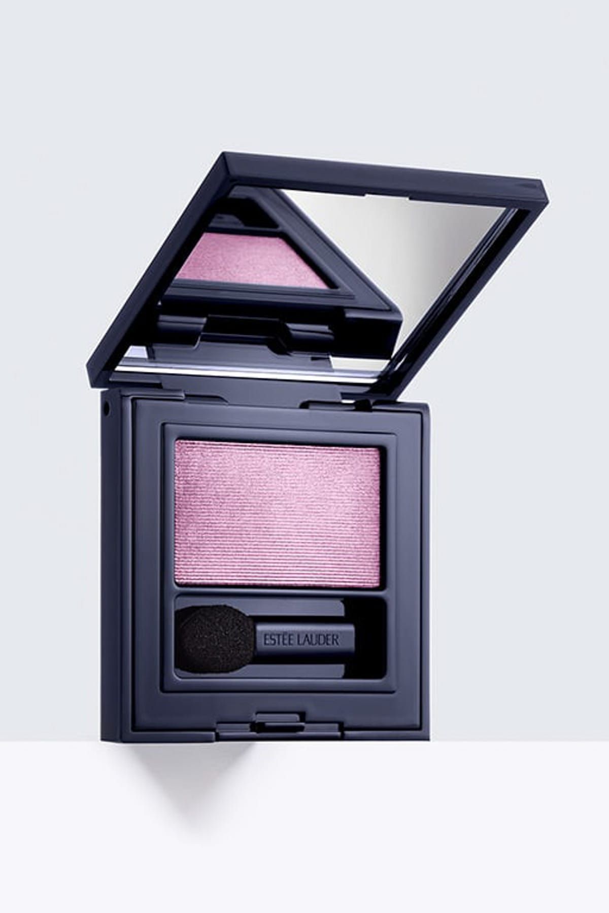 Estee Lauder Göz Farı - Pure Color Envy Defining Eye Shadow Fearless Petal 1.8 g 887167164659